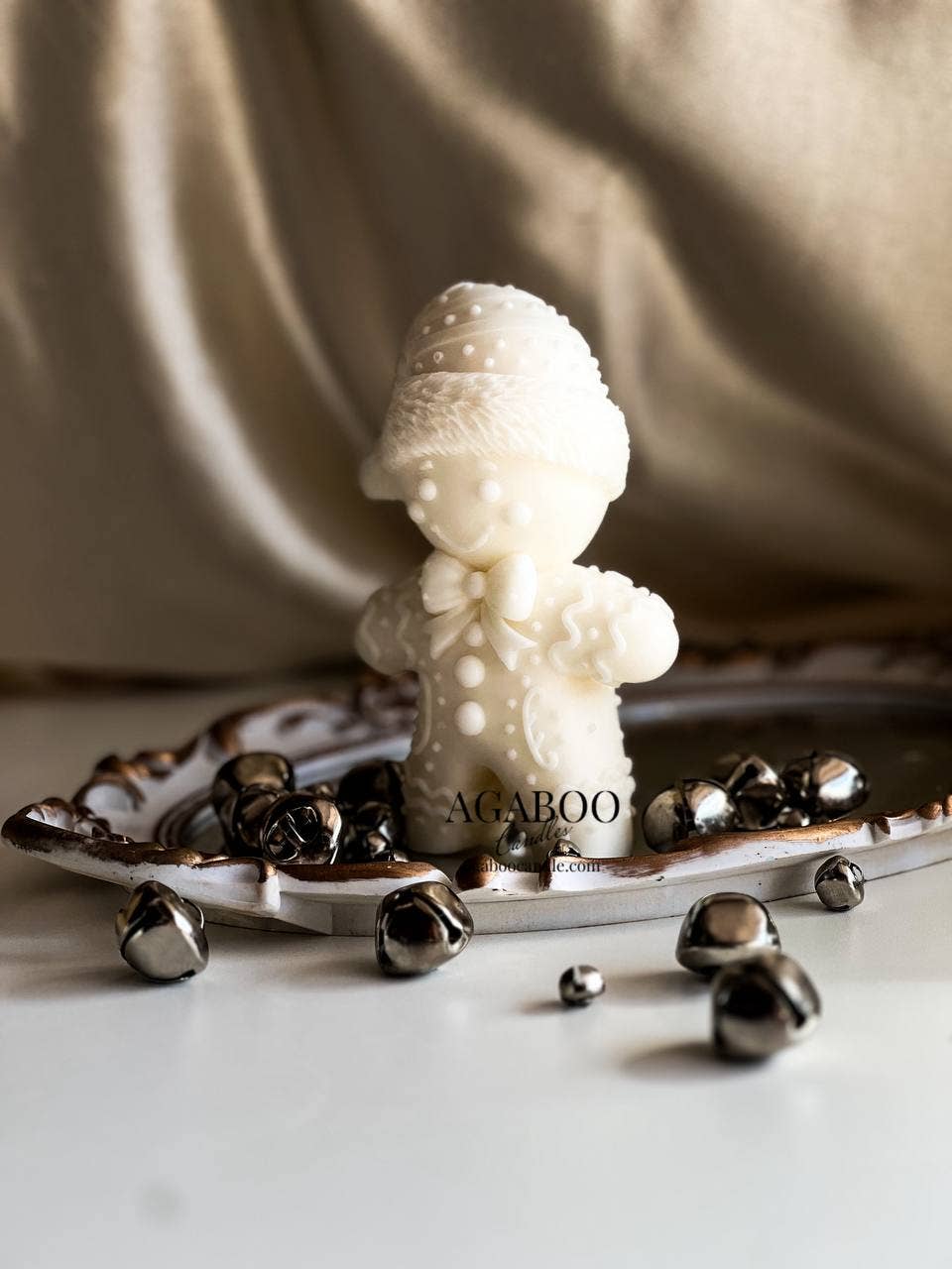 Festive Gingerbread Man Scented Candle 6x3.5in - Christmas - Image 7