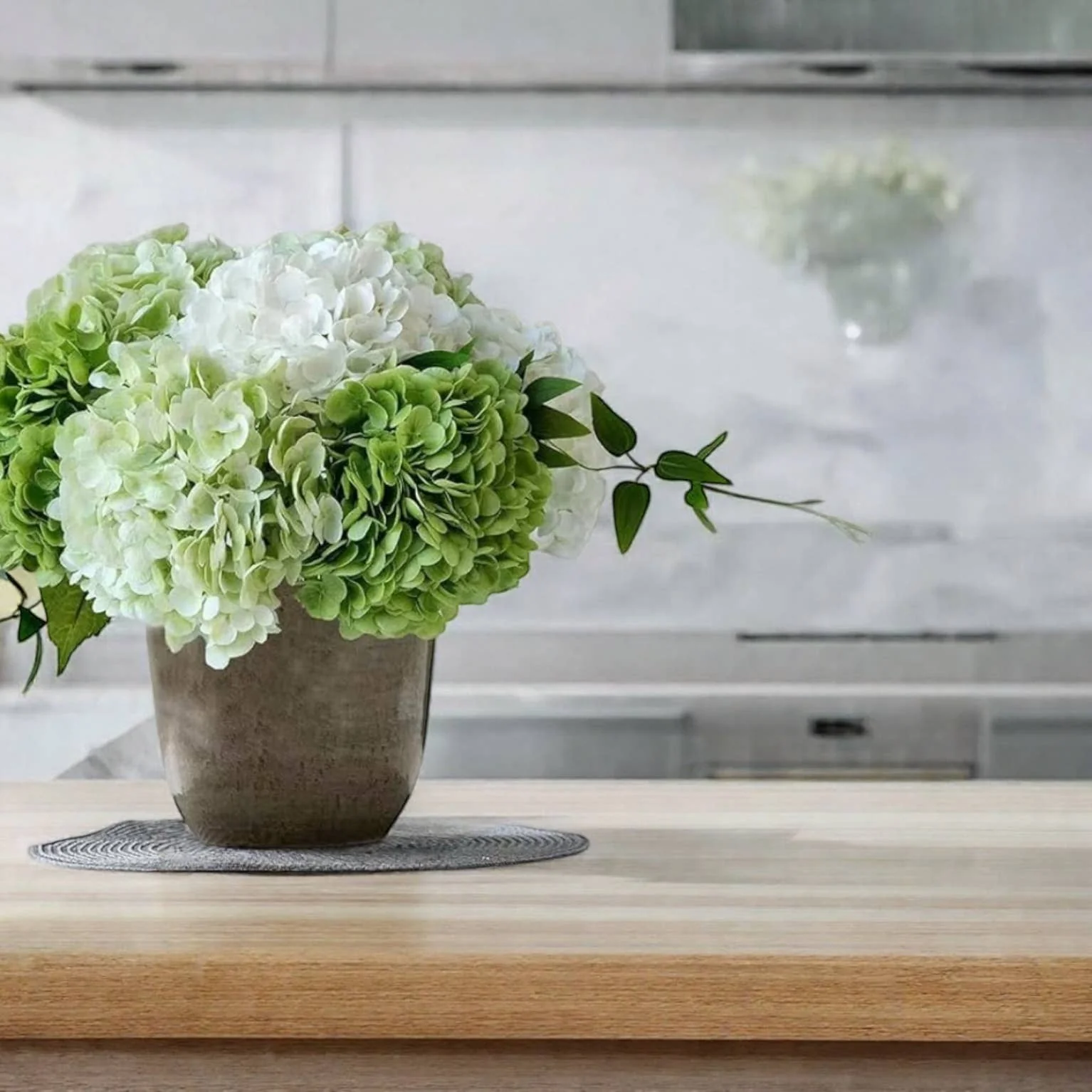 18" Realistic Real Touch Artificial Hydrangea Stem - Image 6