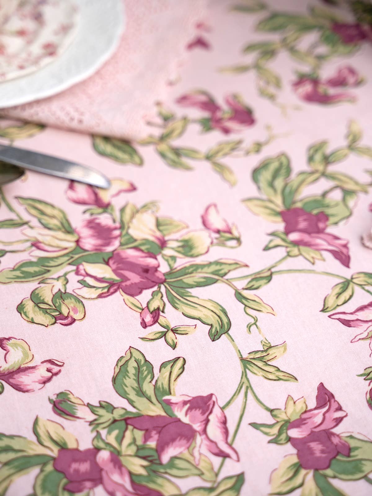 Sweet Pea Ruffle Tablecloth - Rose - Image 2