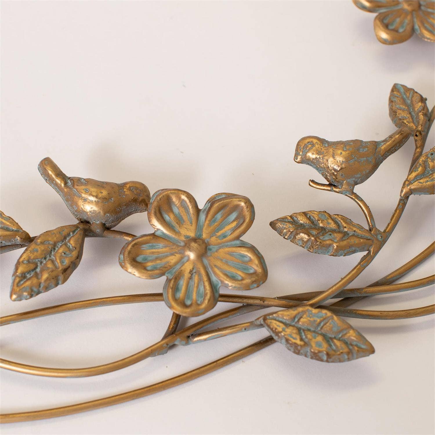 Gold Floral Wreath with Flowers & Vines - Image 6