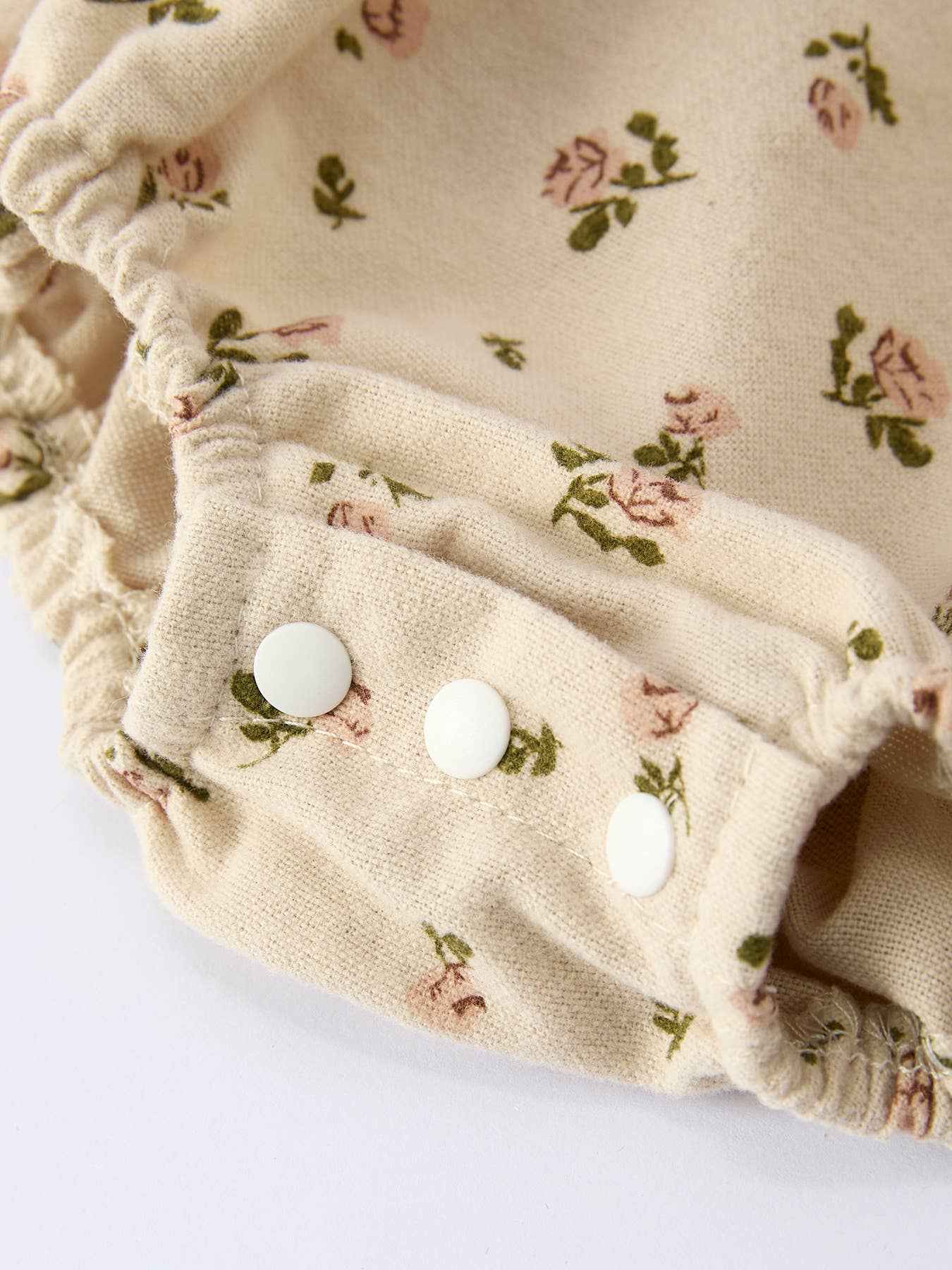 Baby Girl Long Sleeve Apricot Floral Romper with Heart Collar: 6M - Image 4