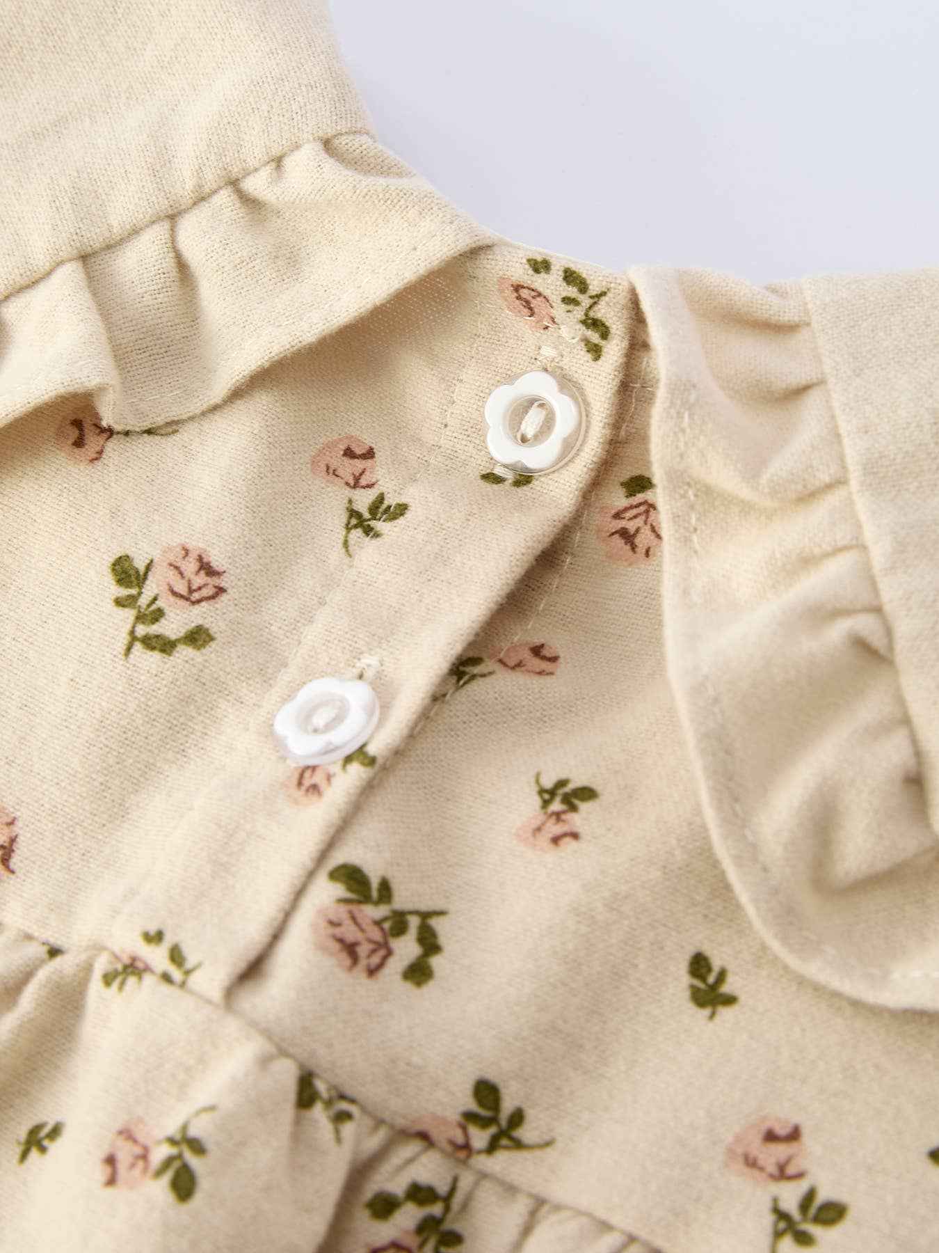 Baby Girl Long Sleeve Apricot Floral Romper with Heart Collar: 6M - Image 5