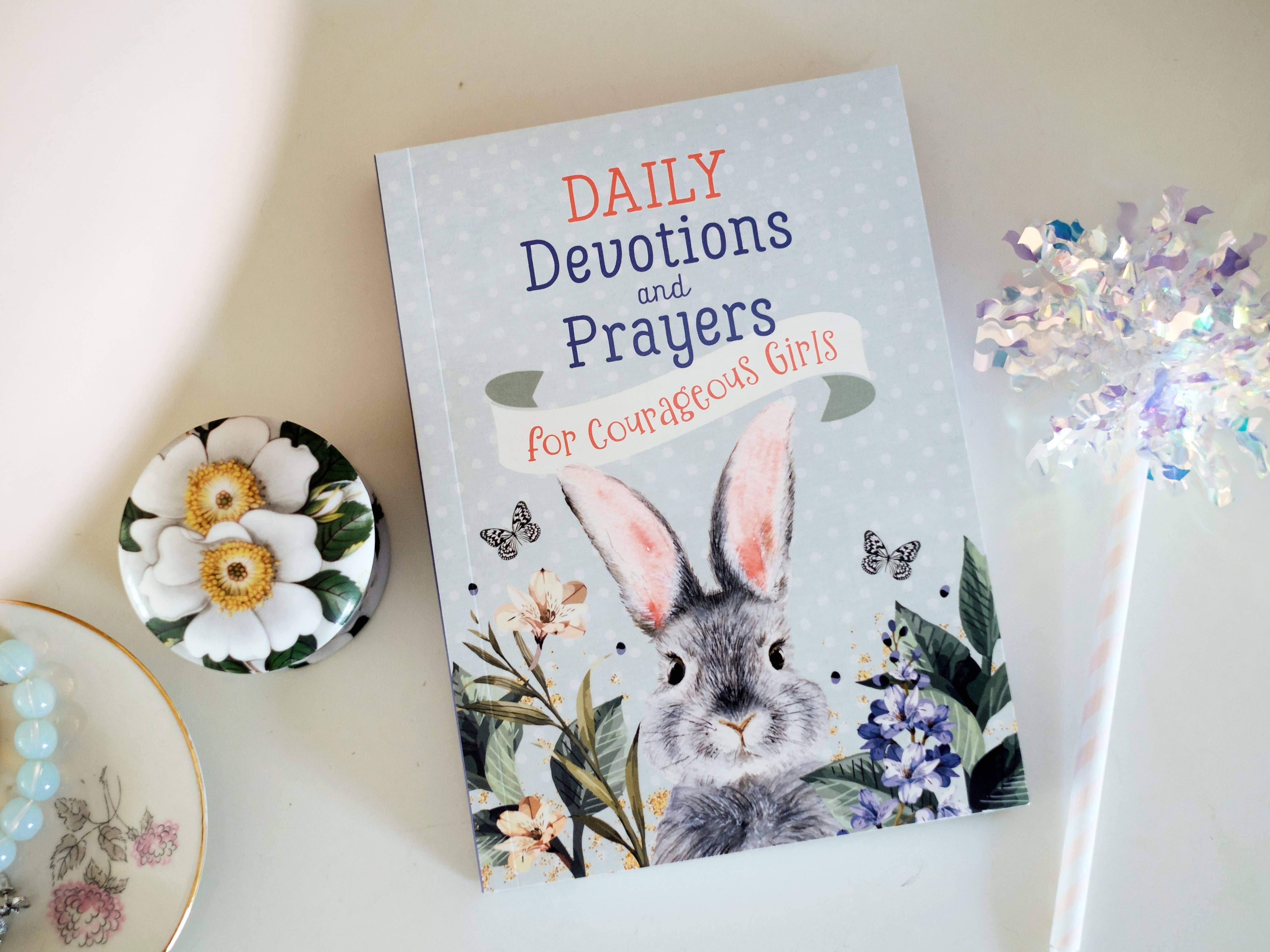 Daily Devotions and Prayers for Courageous Girls - Image 2