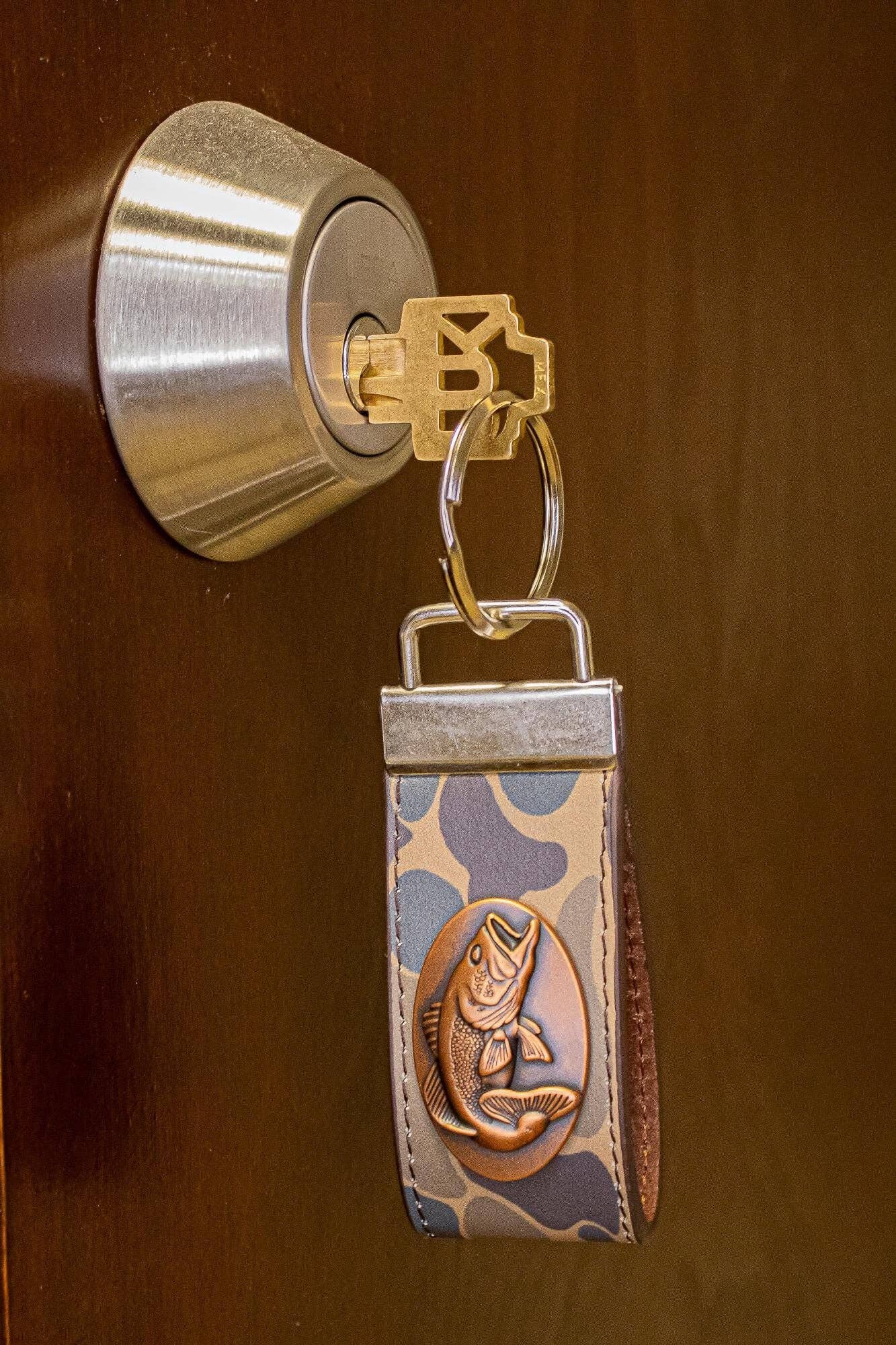 Bass Fishing Old School Camo Leather Loop Keychain.: Brown/Tan Camo - Image 7