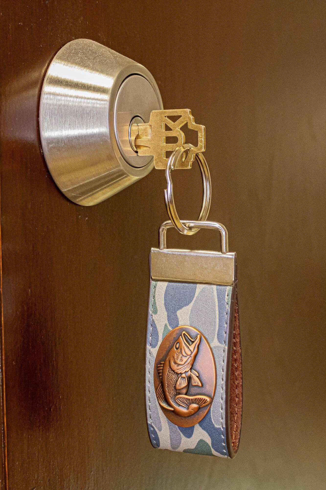 Bass Fishing Old School Camo Leather Loop Keychain.: Brown/Tan Camo - Image 8