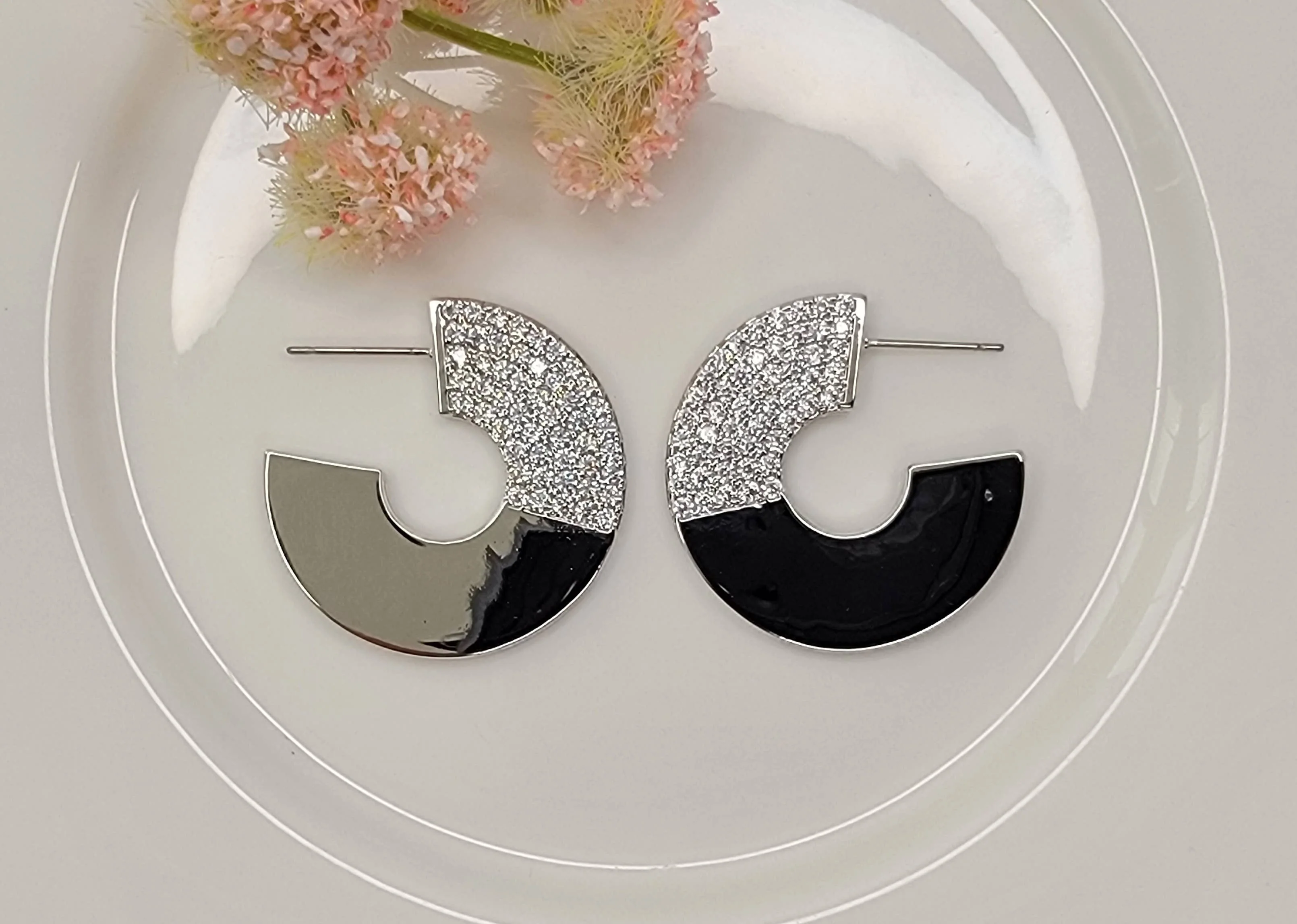 CZ CIRCLE HOOP-Large with Post - Image 7