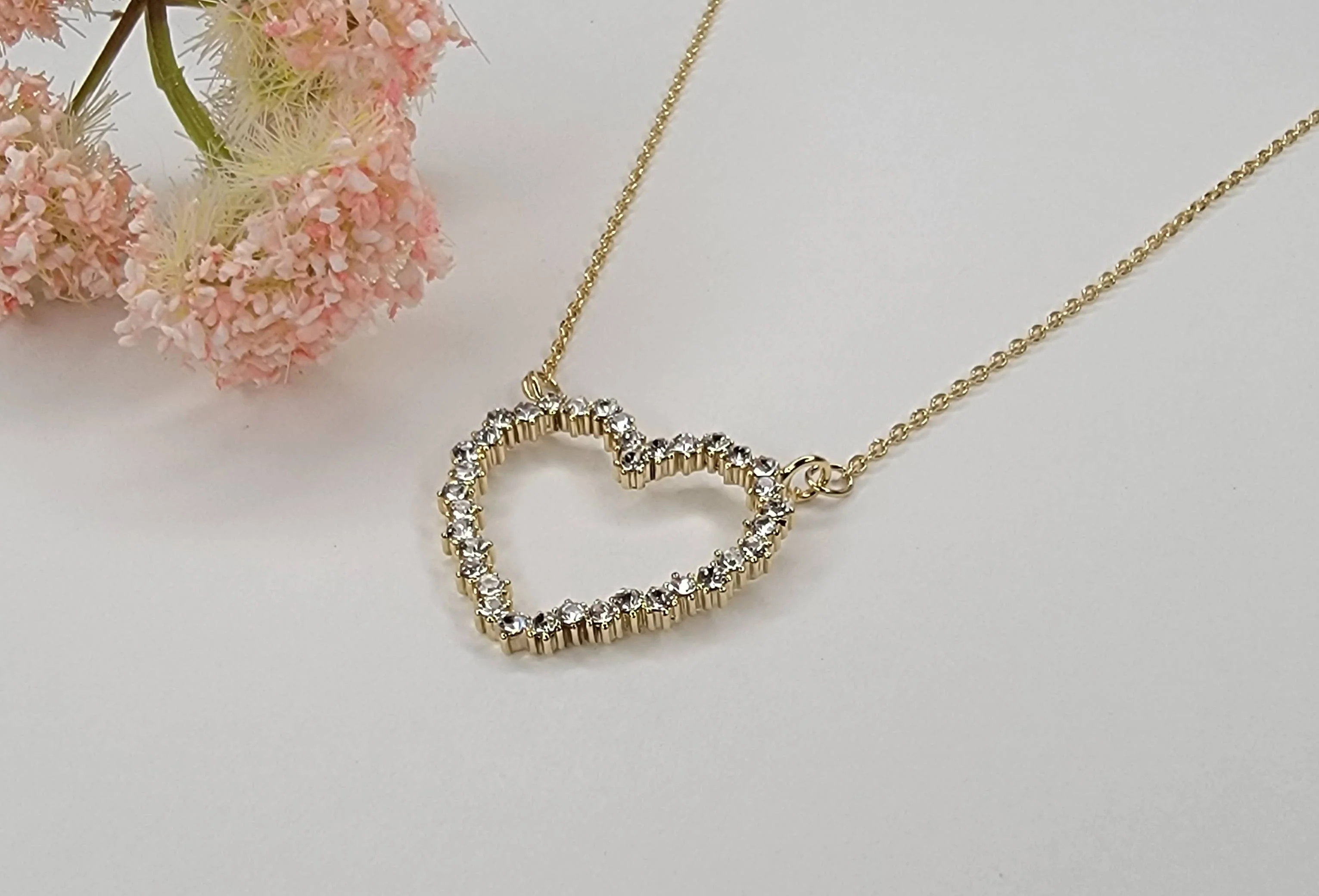 DELICATE HEART NECKLACE - Image 5