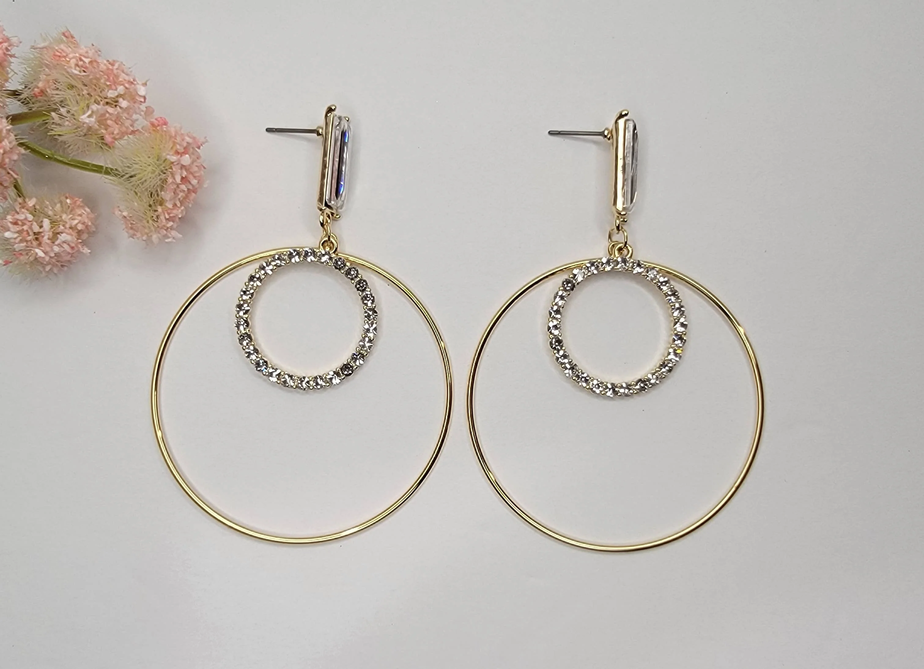 DOUBLE ROUND DANGLE EARRINGS. - Image 2