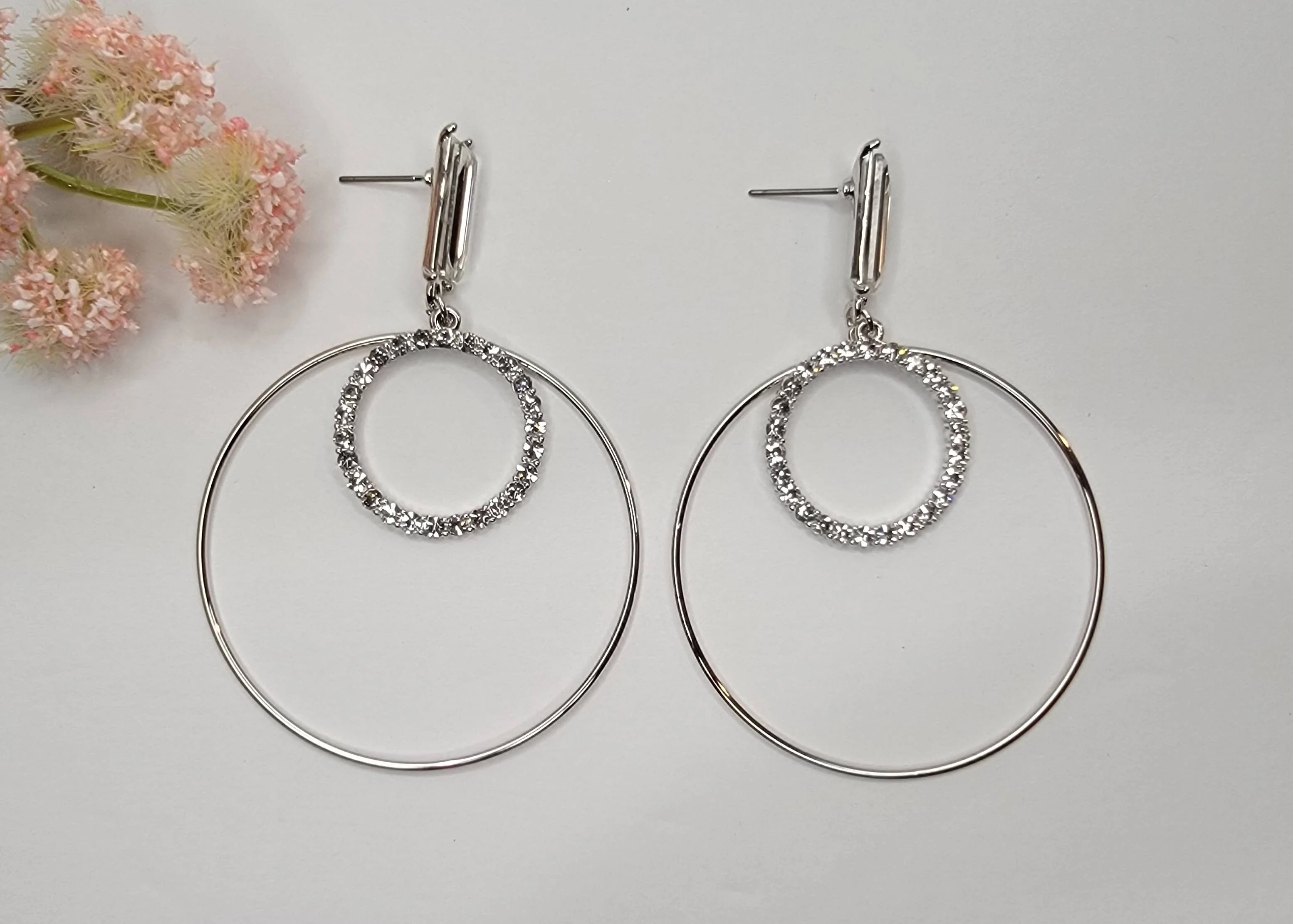 DOUBLE ROUND DANGLE EARRINGS. - Image 5