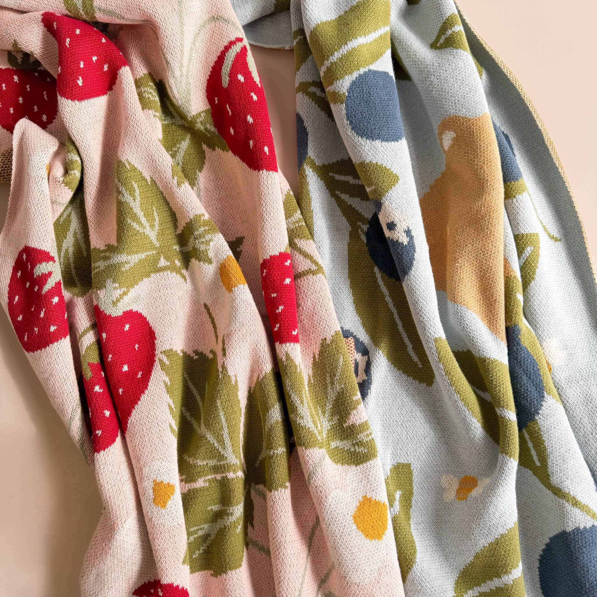 Blanket Blueberry Bear Bee Organic Cotton - Image 10