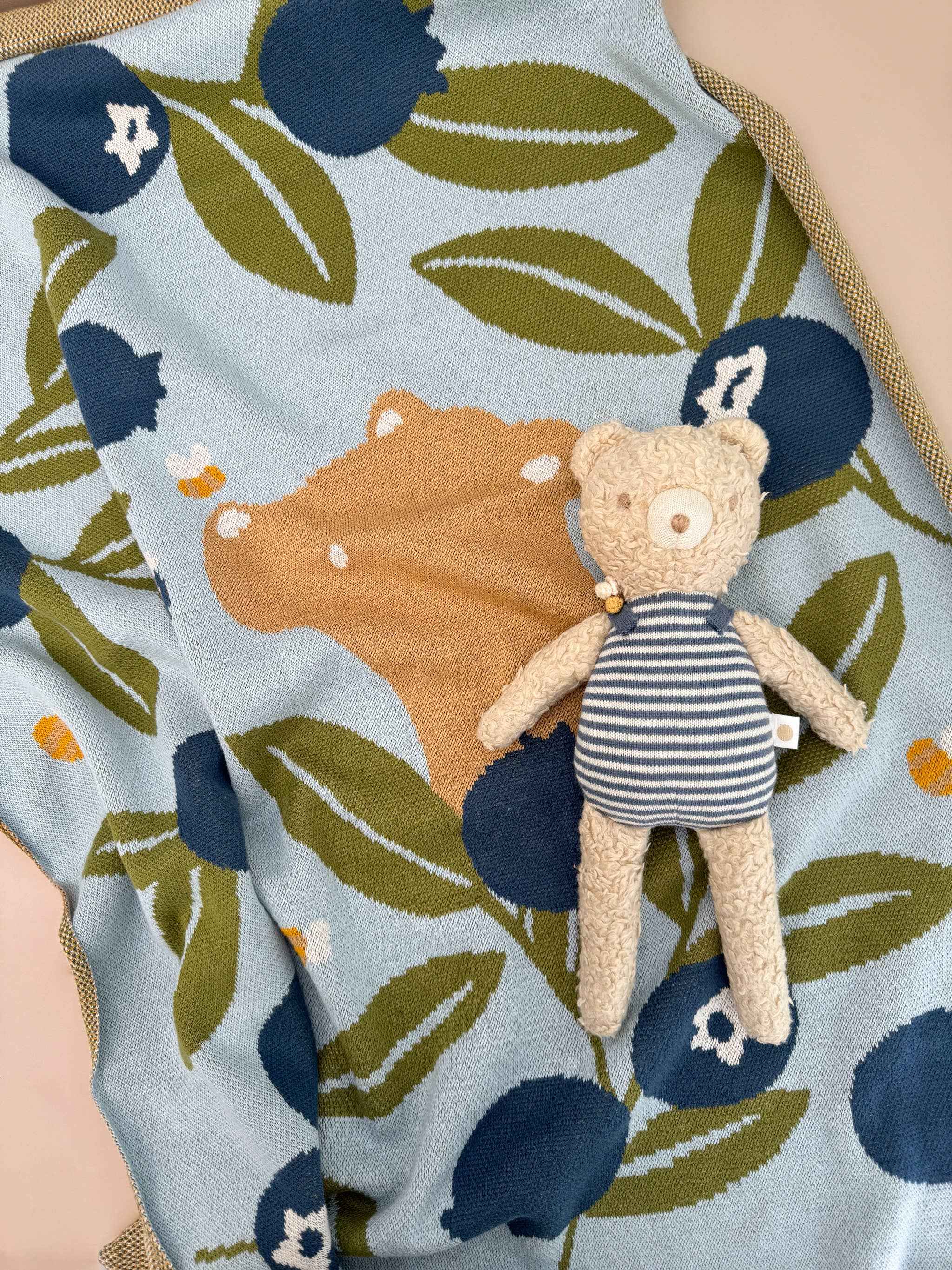 Blanket Blueberry Bear Bee Organic Cotton - Image 3