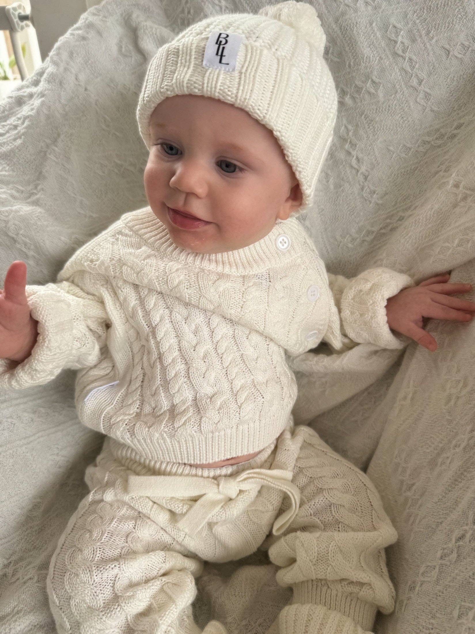 Heritage Cable Knit Set | Ivory - Image 8