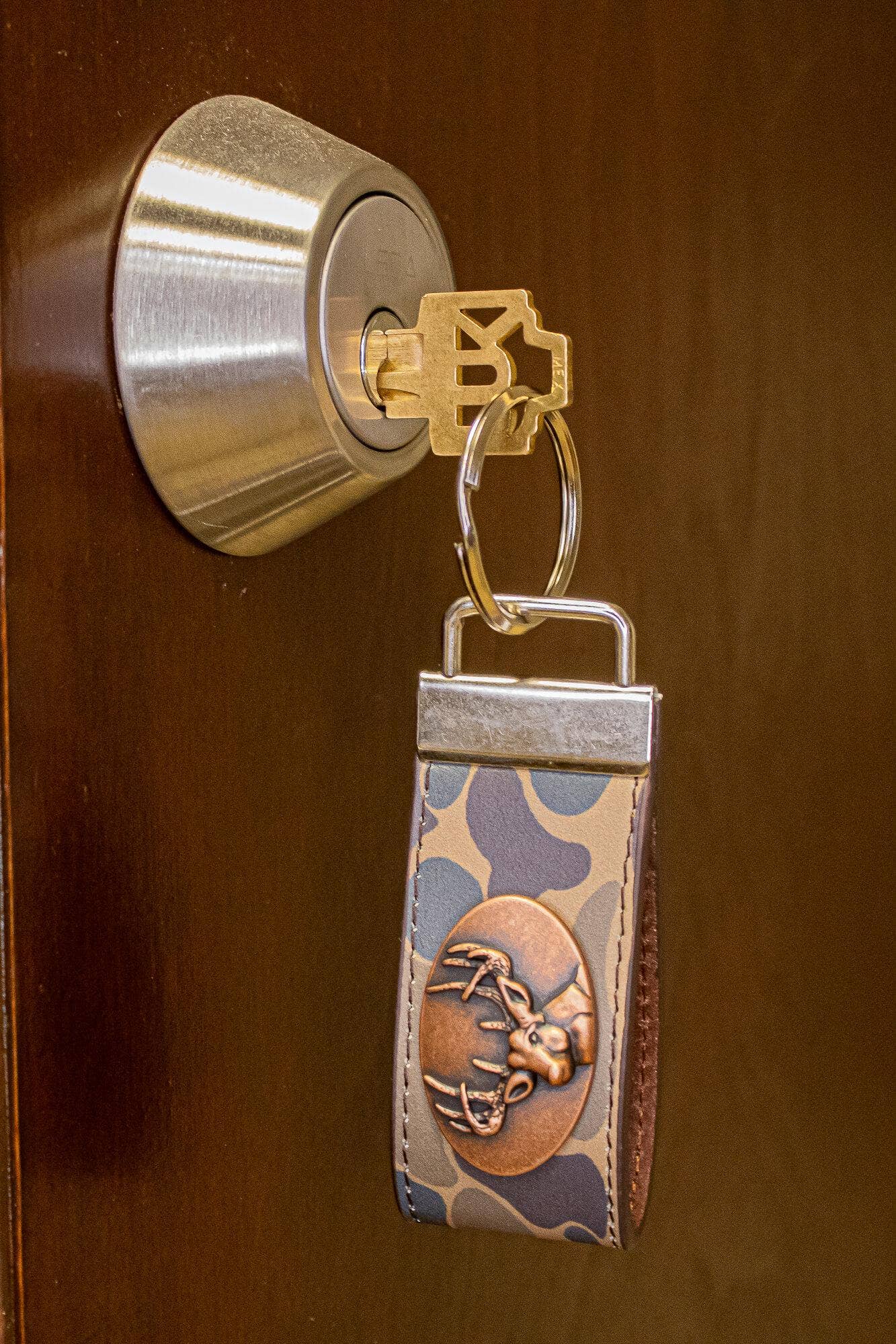 Buck Hunting Camo Leather Loop Keychain.: Brown/Tan Camo - Image 7