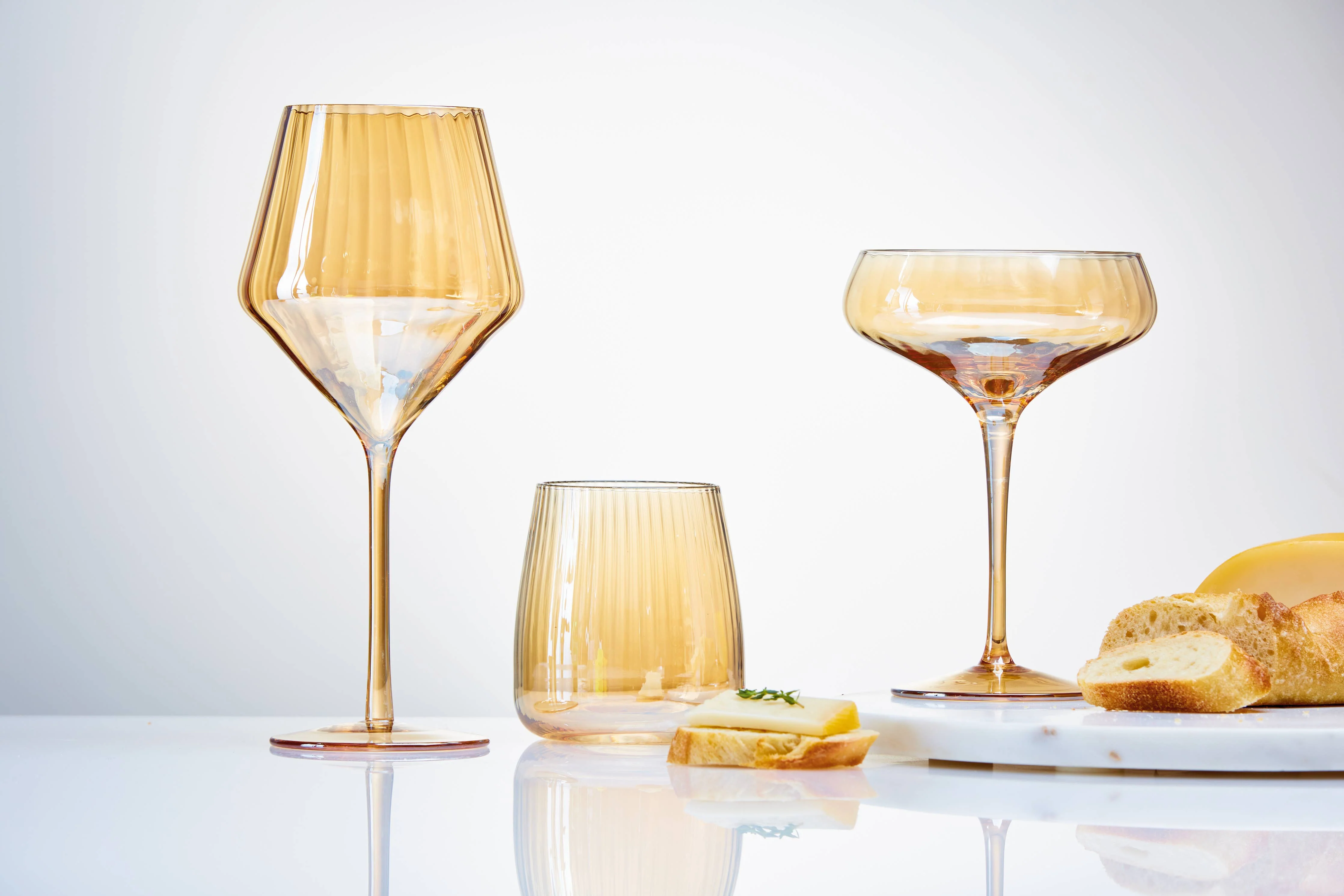 Wine Glass Amber Glass Everyday: Gold / Glass - Image 4