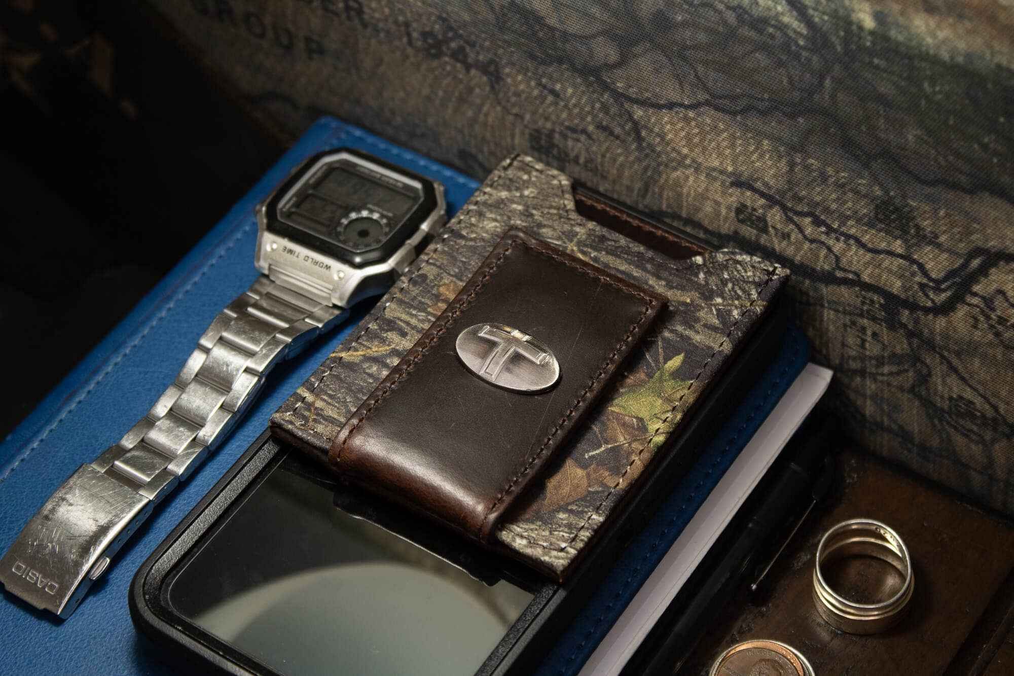 Christian Cross Magnetic Leather Slim Wallet: Pebble Black - Image 9