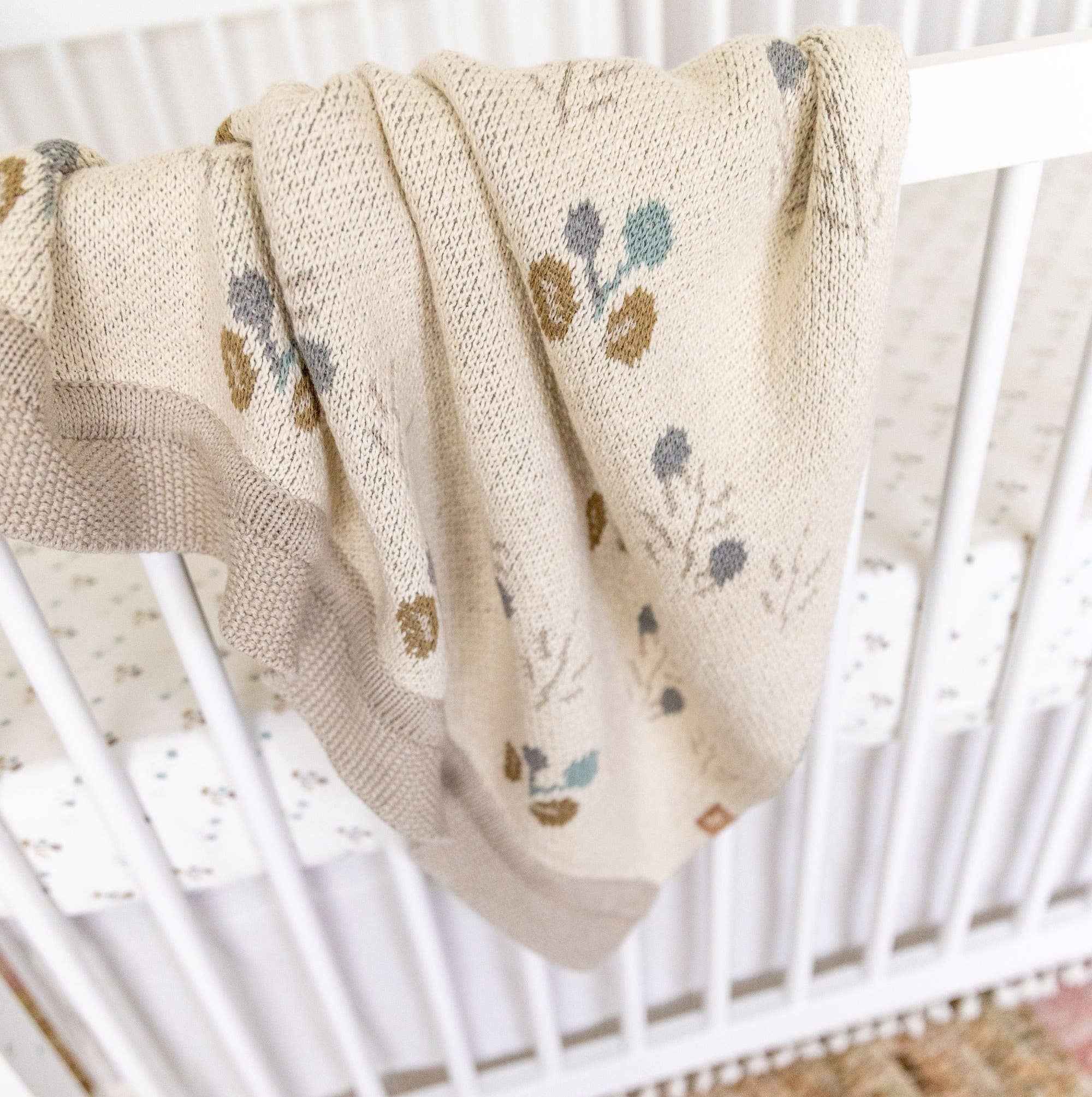 Avery Organic Cotton Knitted Baby Blanket (Poppy) - Image 6