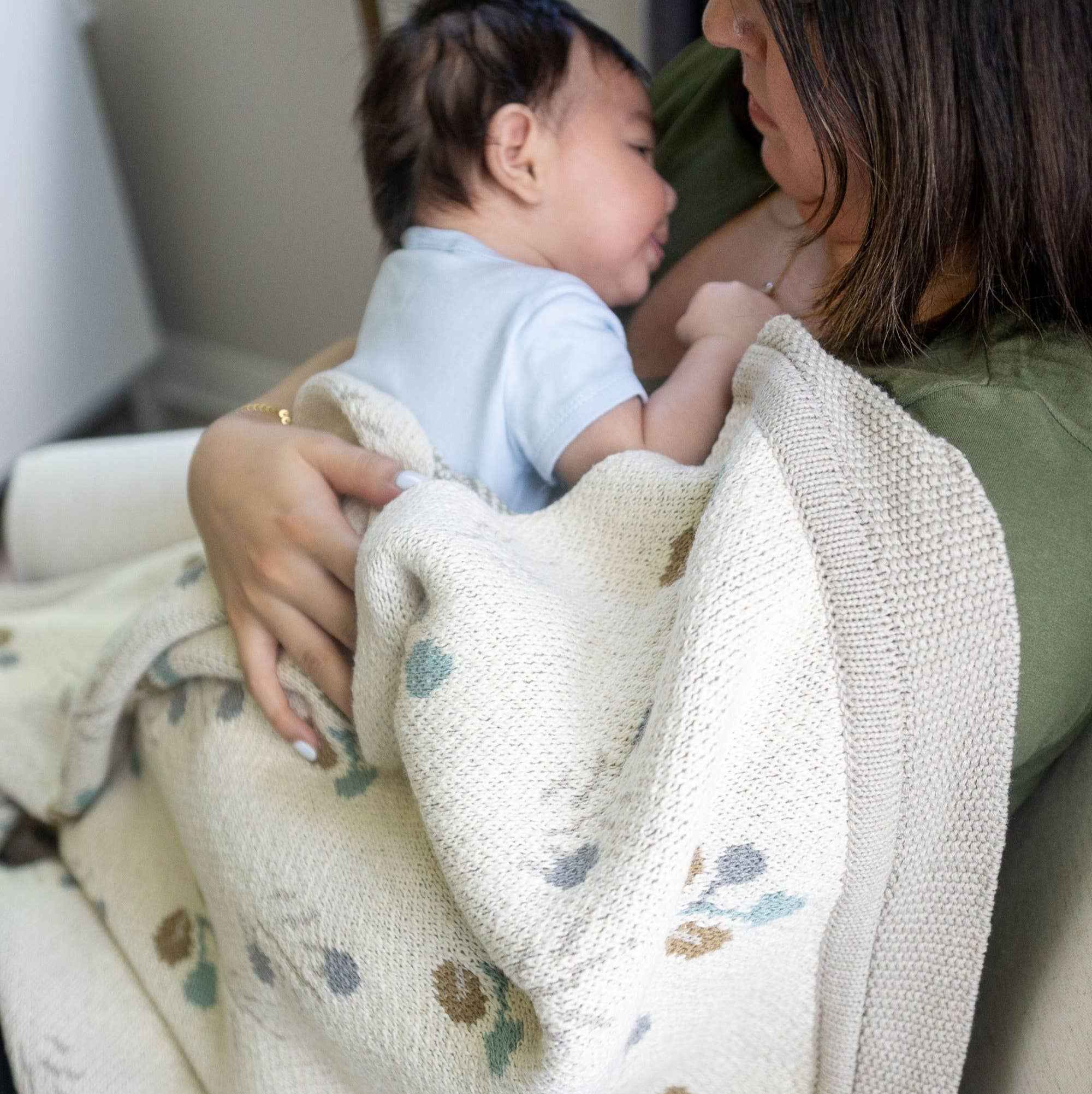 Avery Organic Cotton Knitted Baby Blanket (Poppy) - Image 8