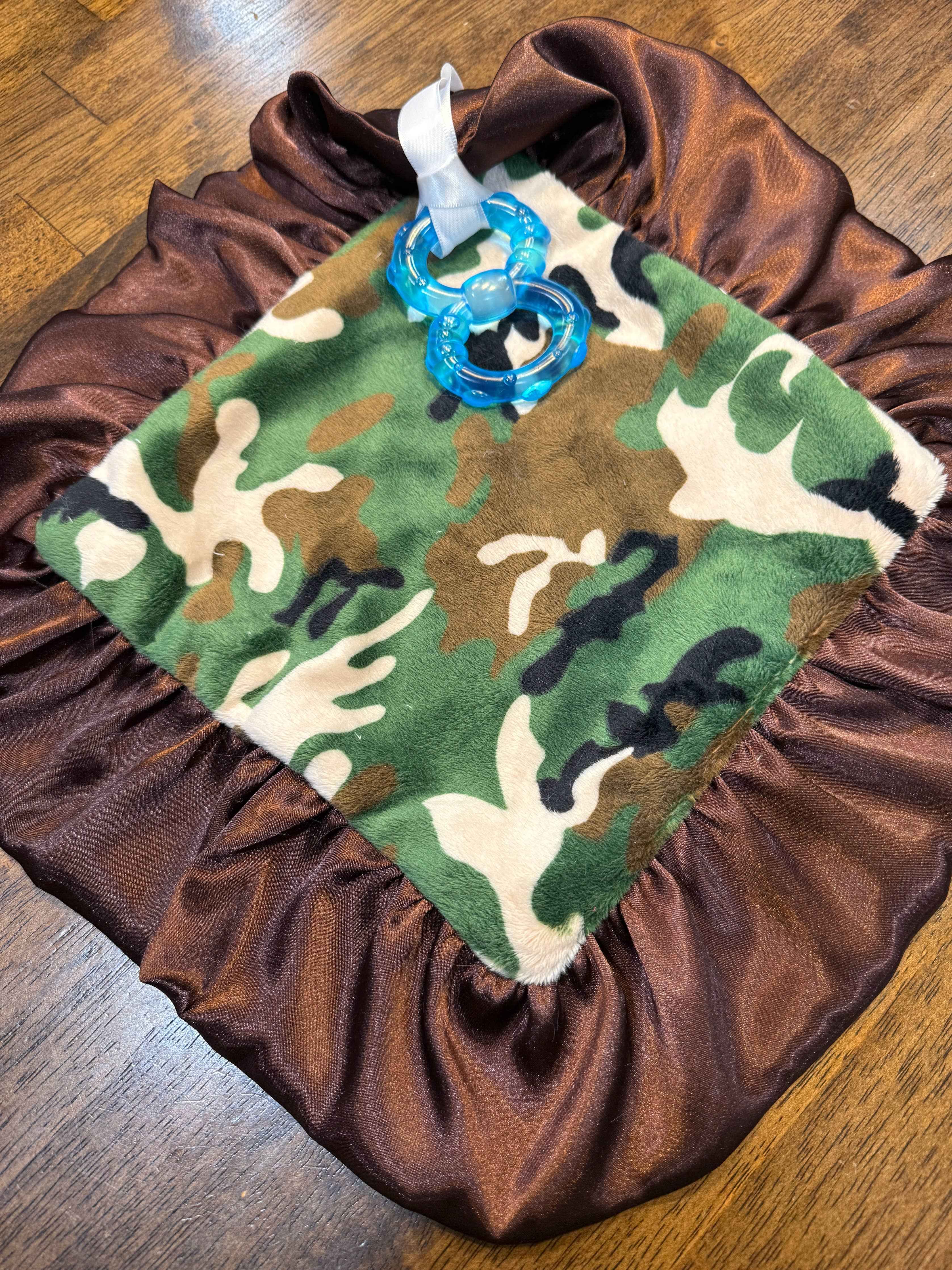 Hunting buddy teether 10x10 - Image 2