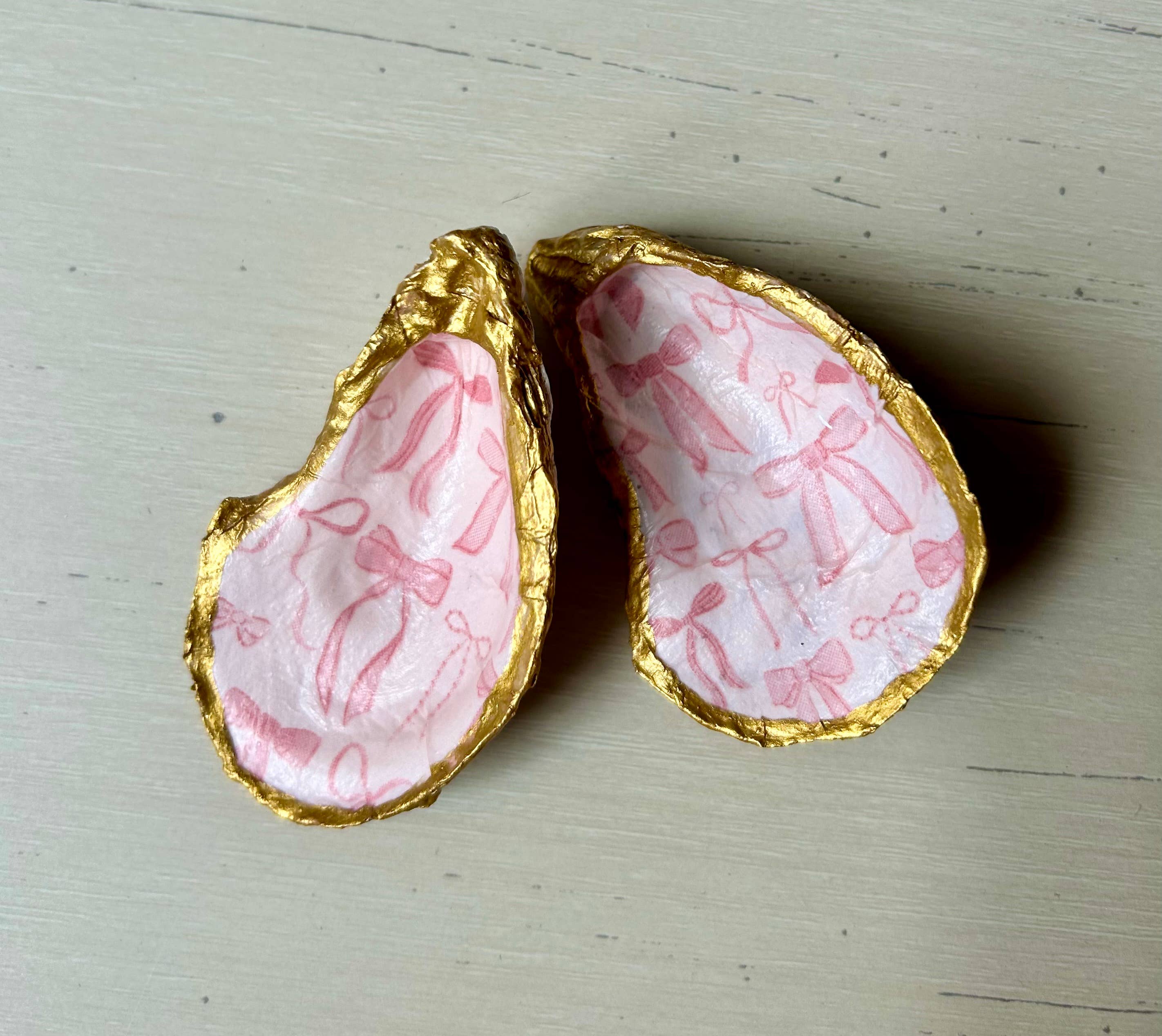 Pink Bow Oyster Shell Jewelry Dish - Image 2