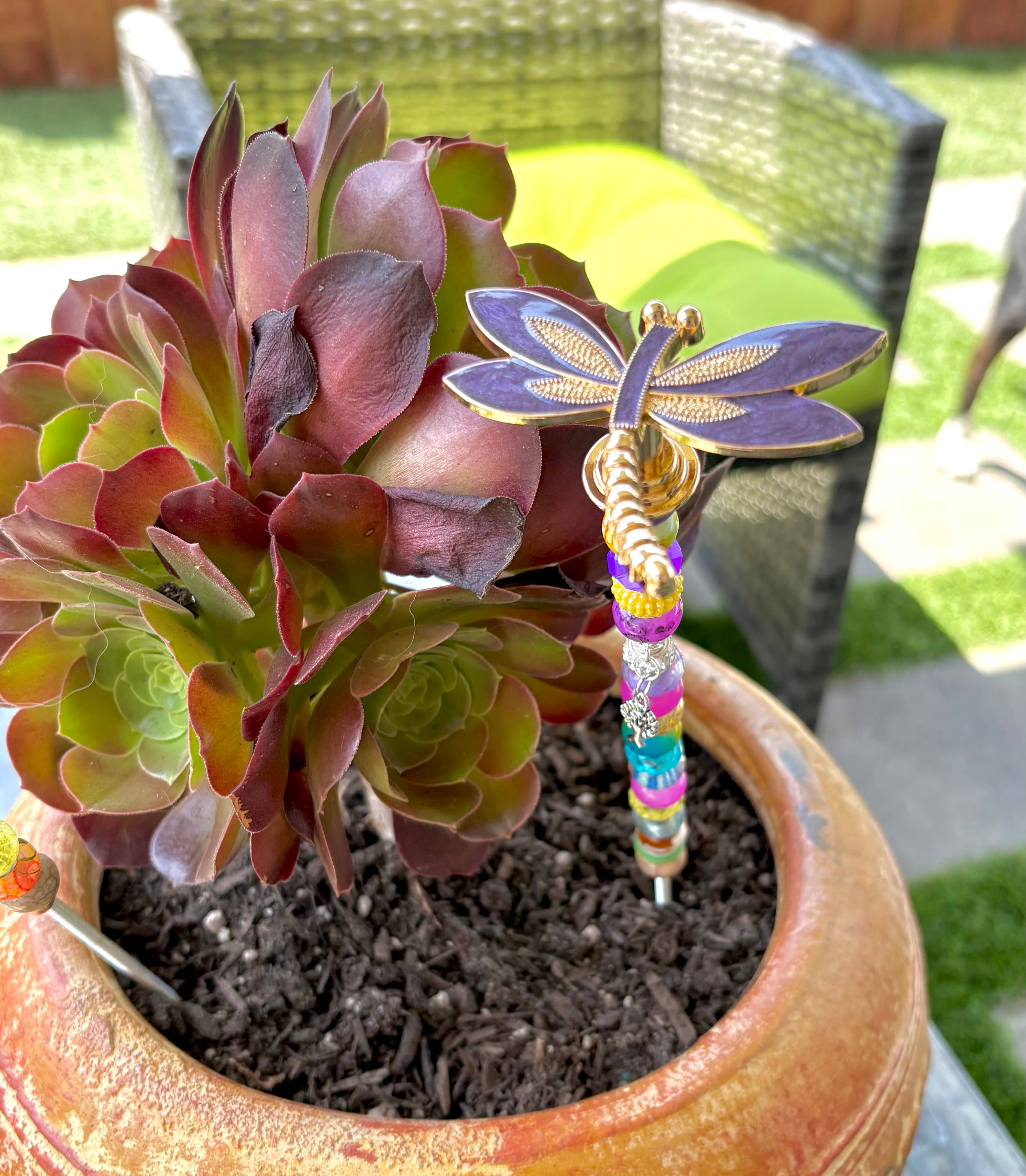 Dragonfly Garden Plant Stakes Beaded: Green / 8 inch - Image 4