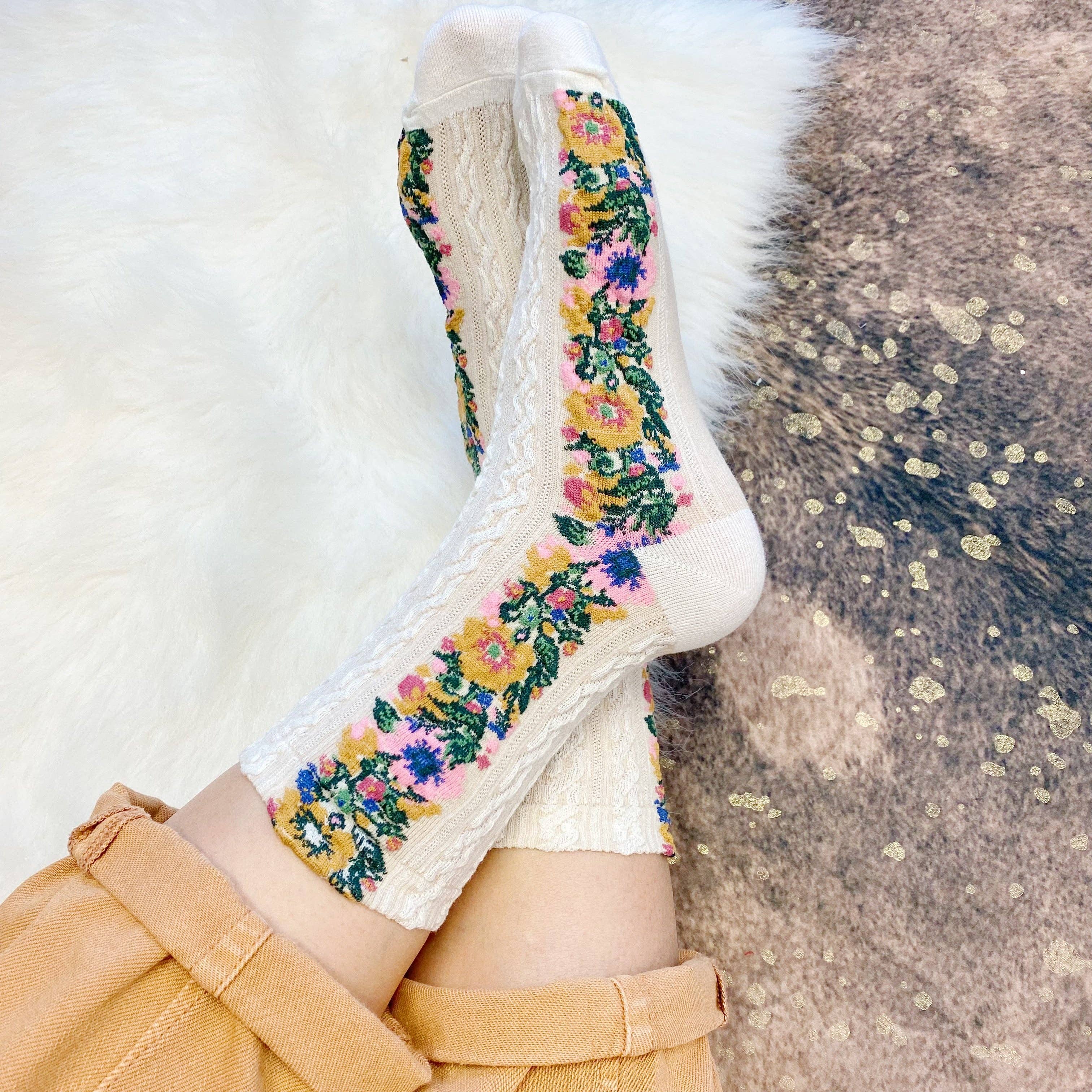 Noble Floral Beauty Socks - Image 3