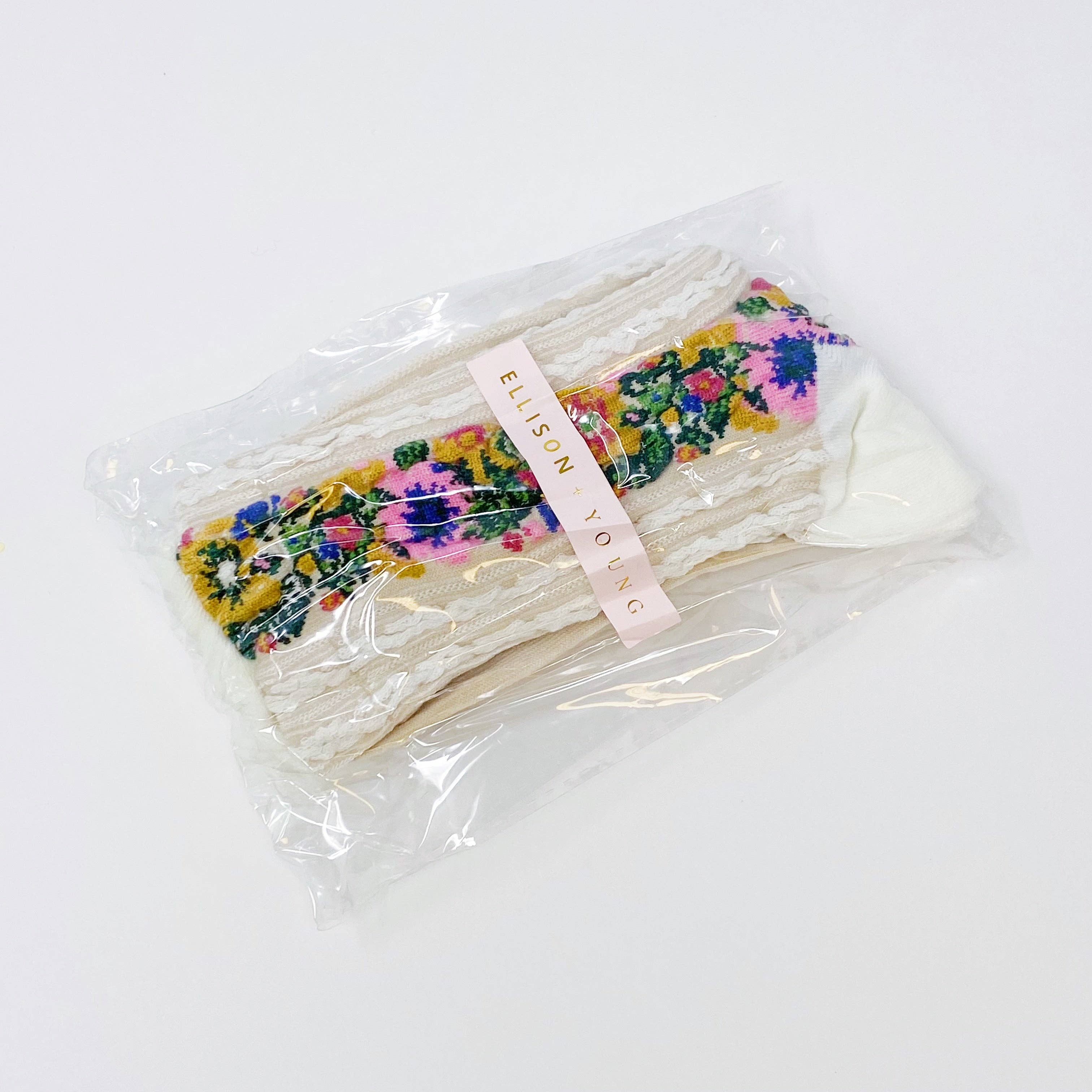 Noble Floral Beauty Socks - Image 4