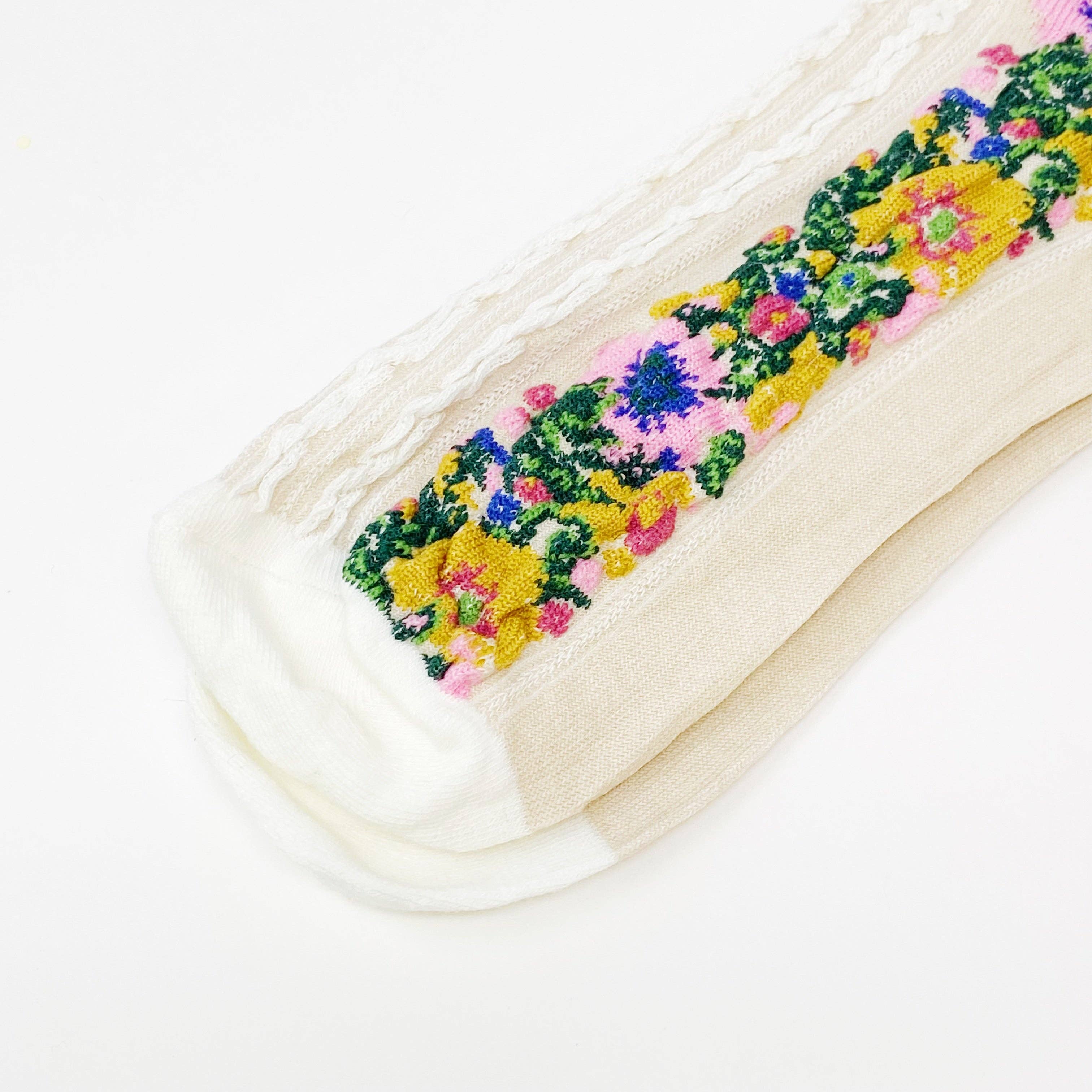 Noble Floral Beauty Socks - Image 8