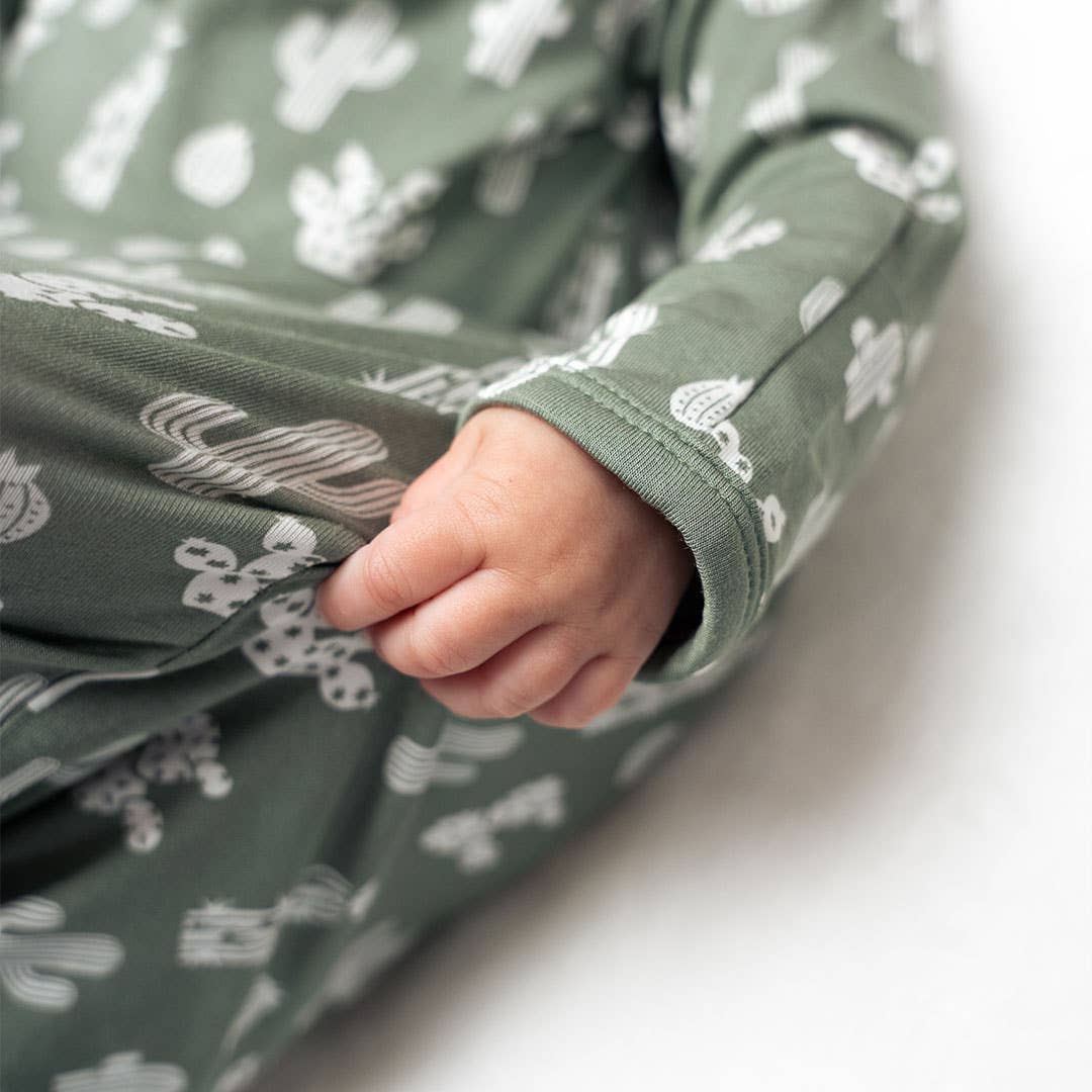Stay Sharp Bamboo Newborn Gown and Hat Baby Gift Set - Image 3