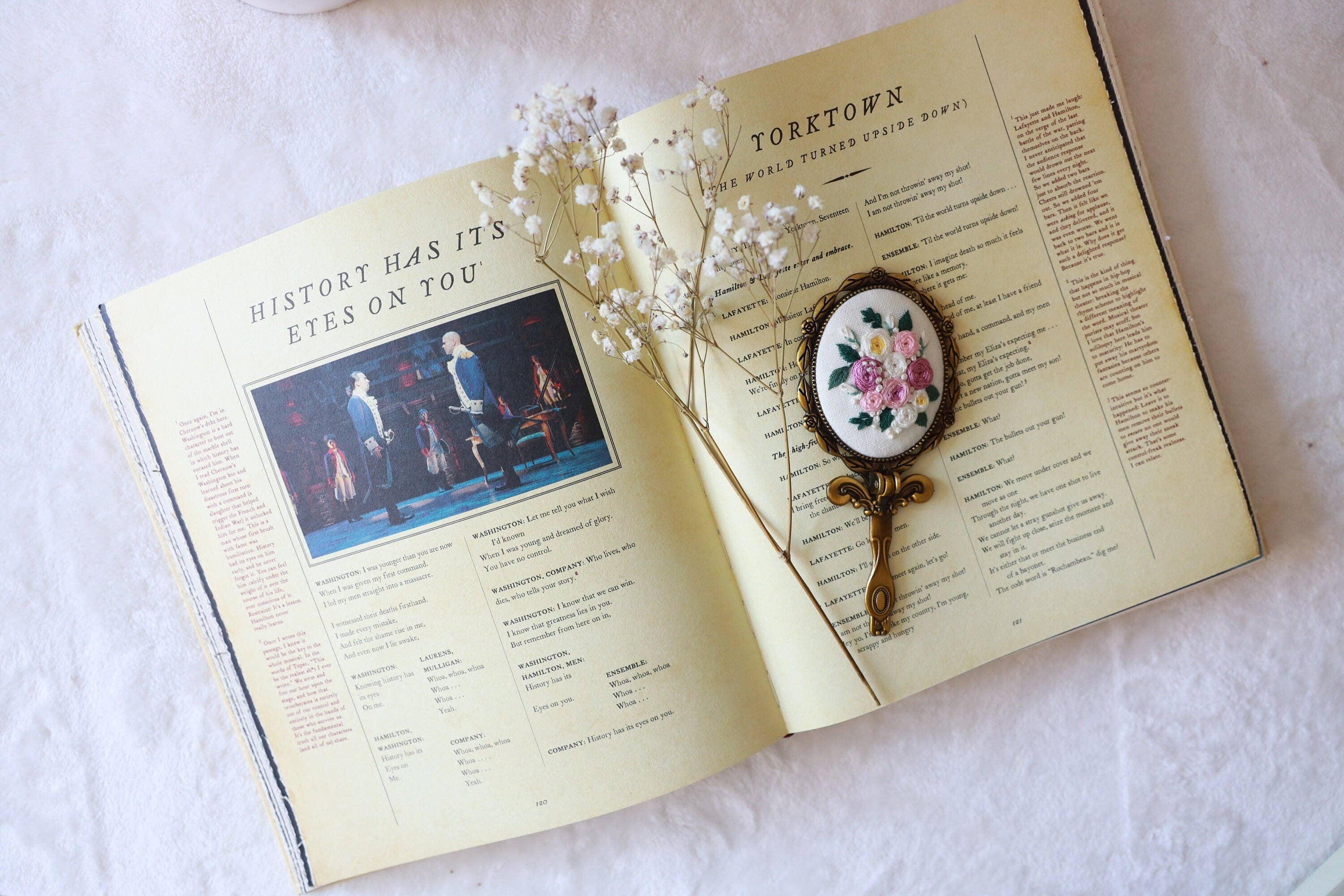Vintage Embroidered Compact Mirror - Image 5