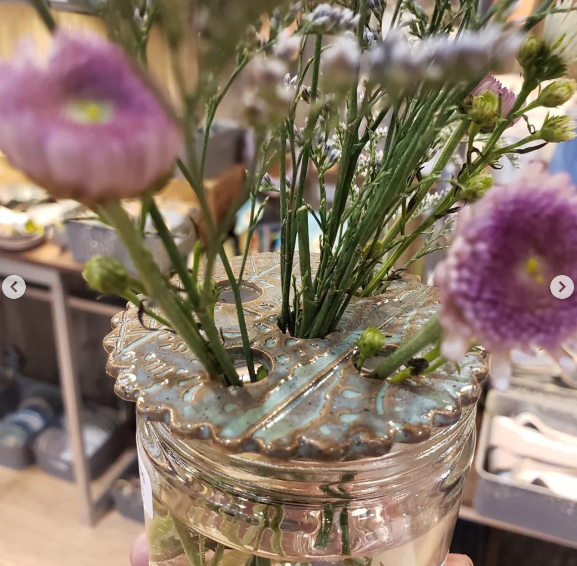 Flower Frogs - Image 2