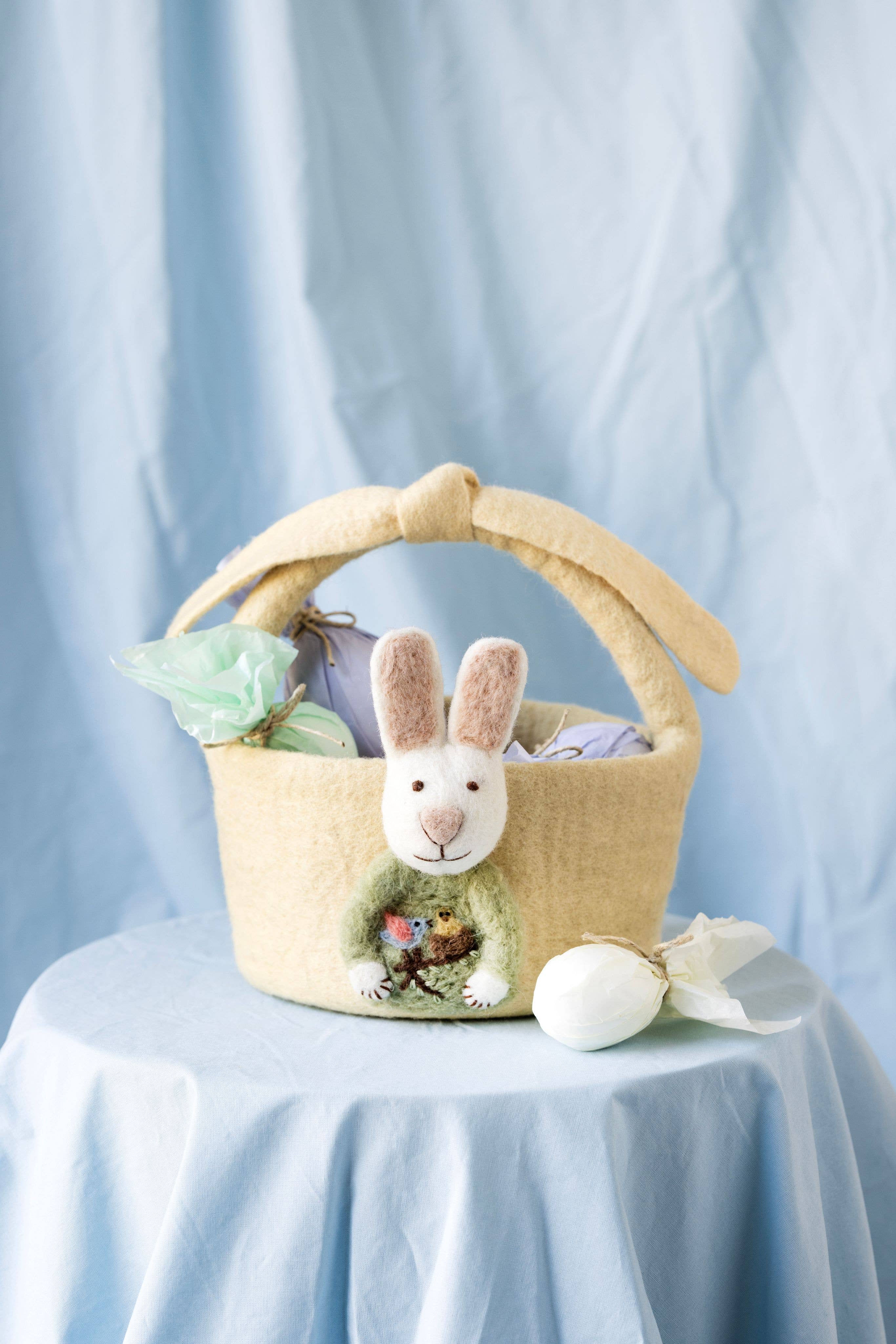 Big Basket w/Bunny - Light Yellow - Image 2