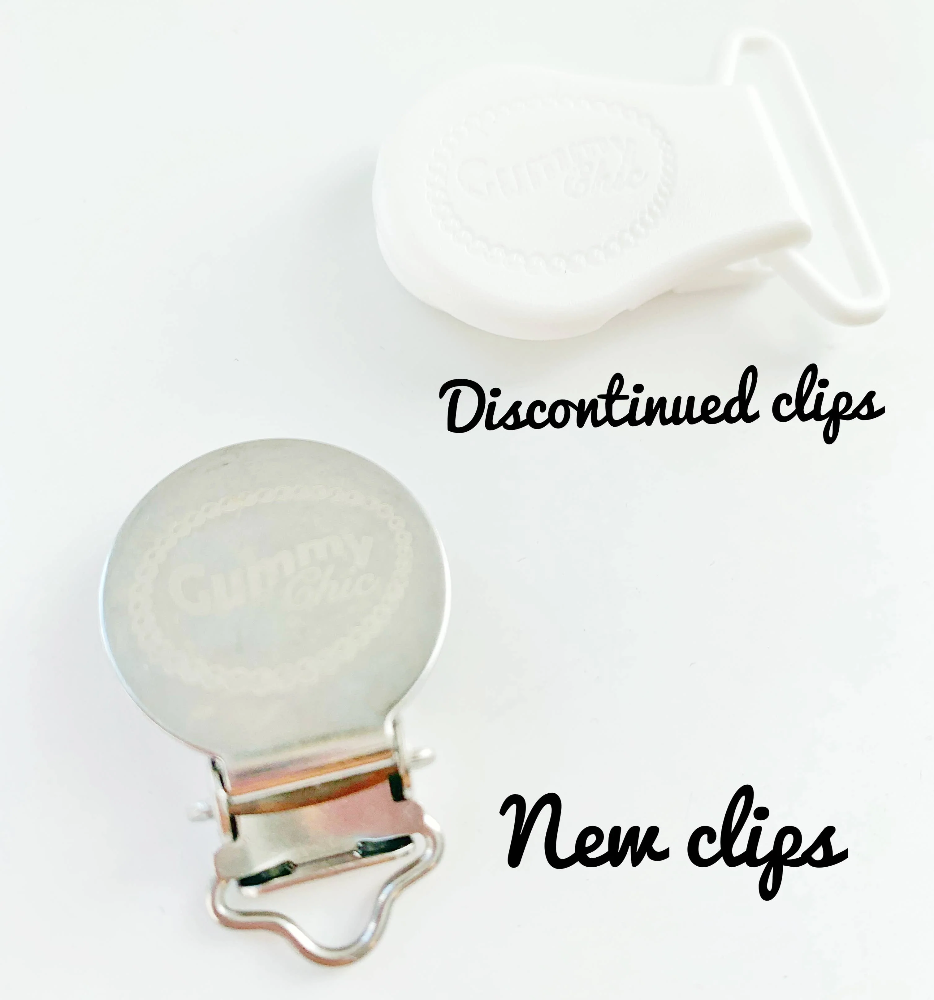 Gummy Chic Silicone Pacifier Holder Clip - Image 4