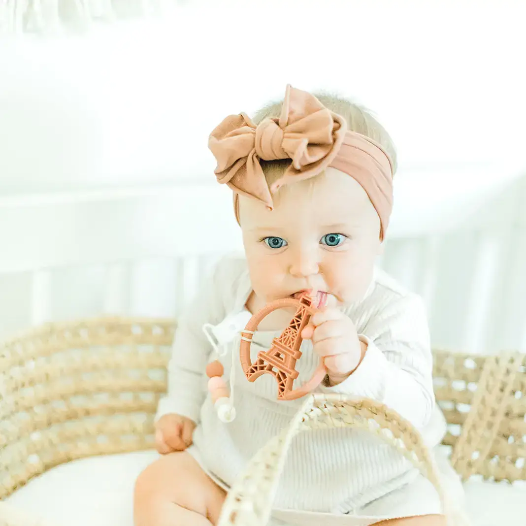 Vintage-inspired Paris Tower Teether - Image 9