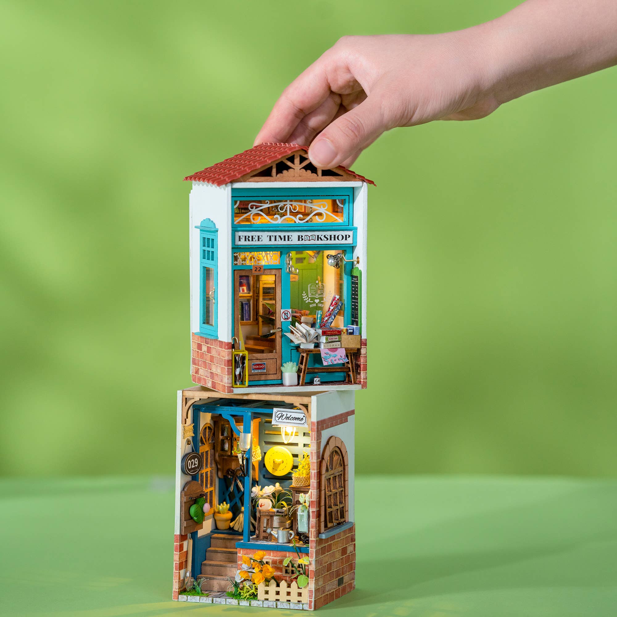 Hands Craft - DIY Miniature House Kit: Free Time Bookshop - Image 6