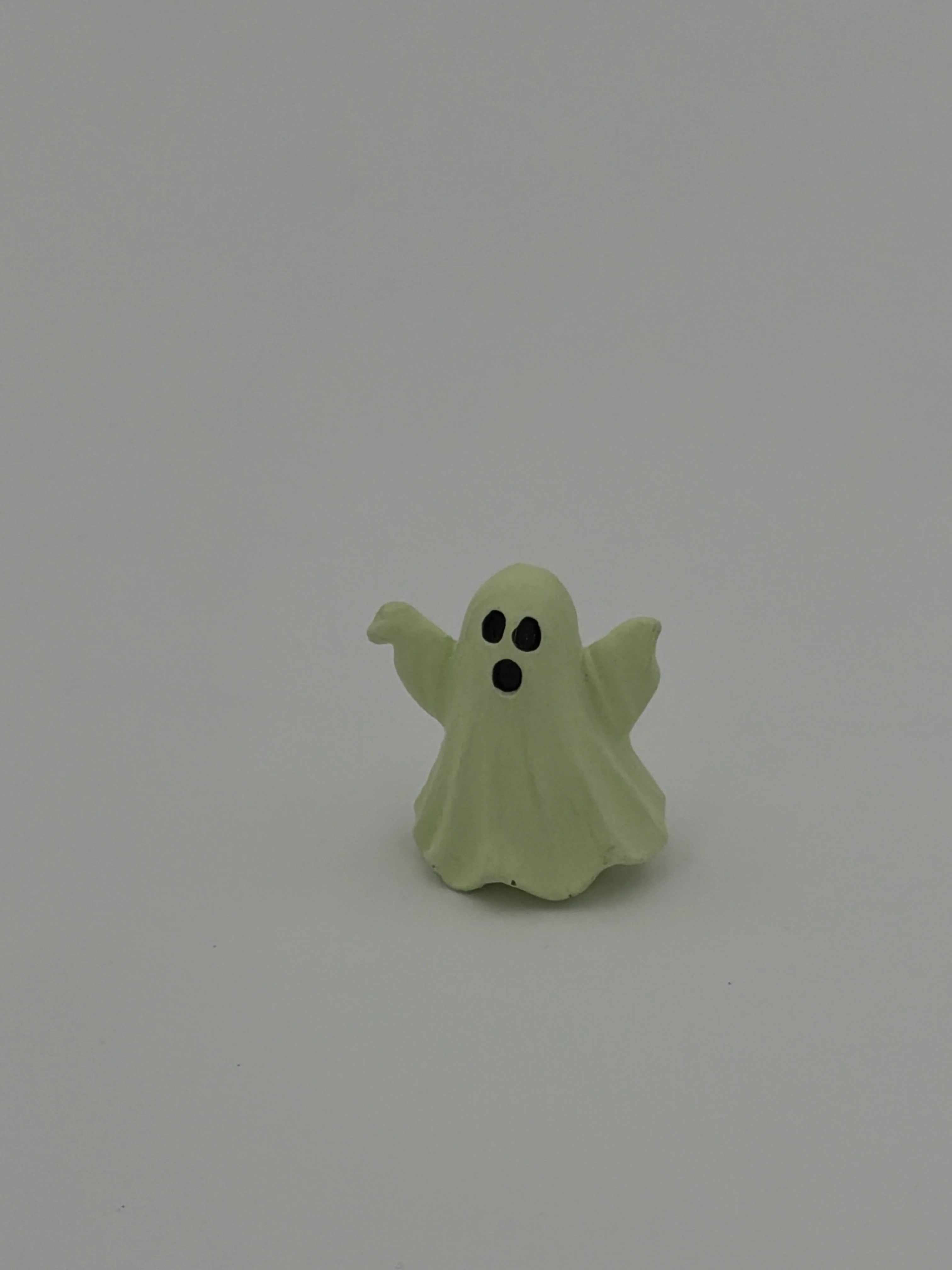 Hey Boo! Glow in the Dark Ghost Charms