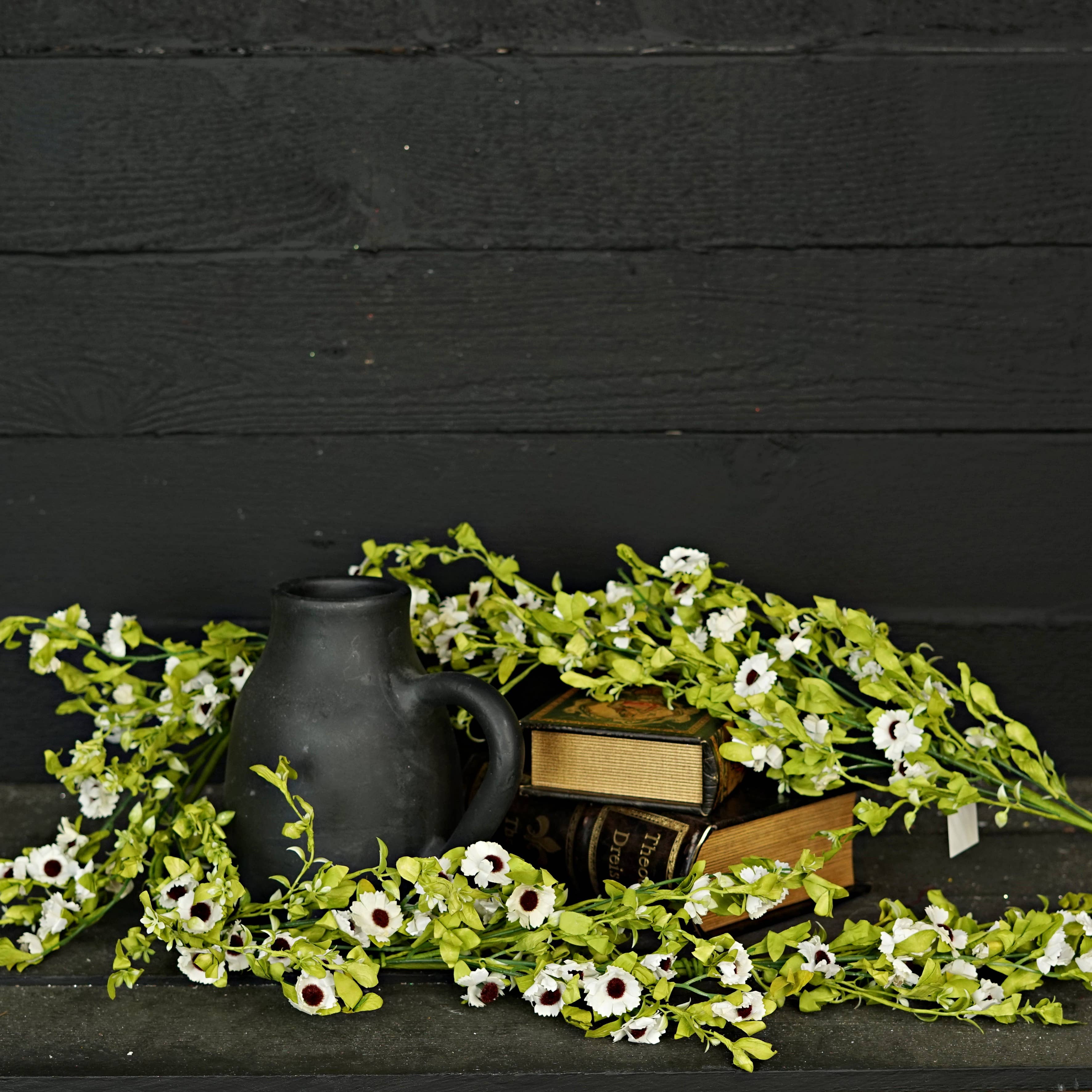 Cream Mountain Daisy Blossoms-5ft Garland-Spring Flo - Image 3