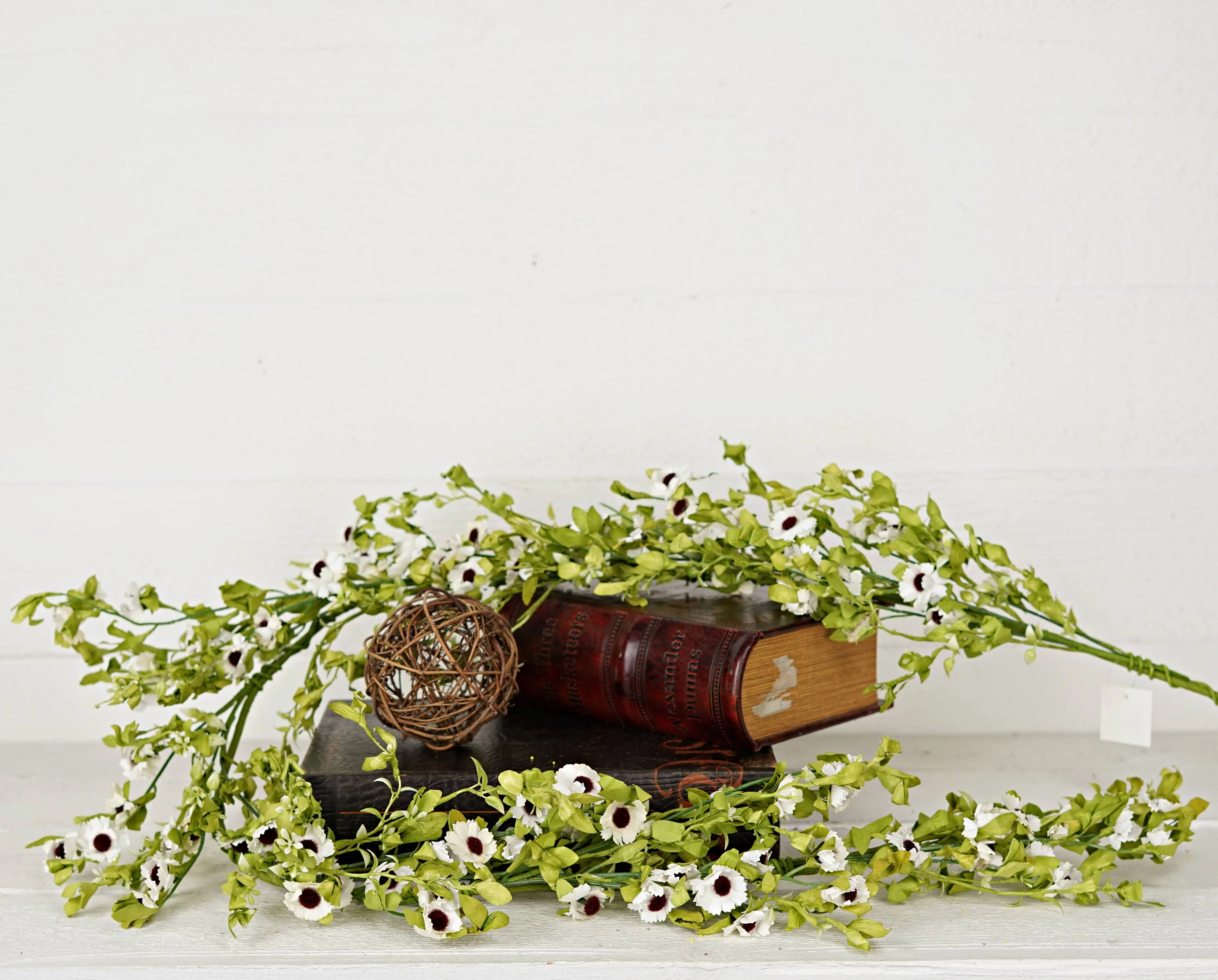 Cream Mountain Daisy Blossoms-5ft Garland-Spring Flo - Image 5