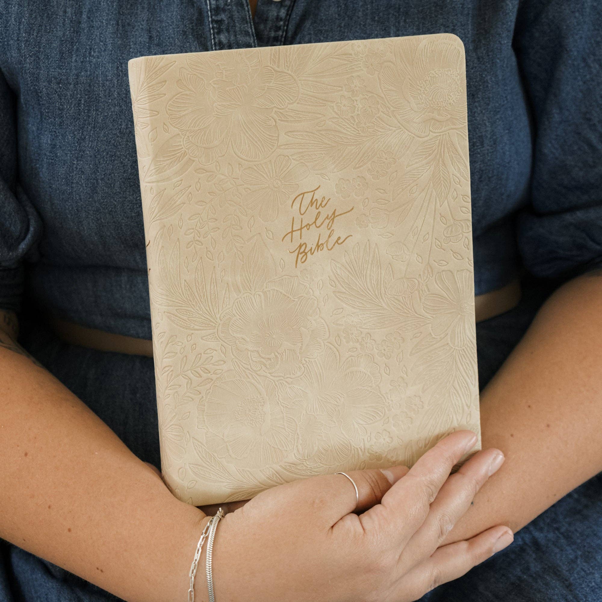 ESV Study Bible: Sonora Theme - Image 9