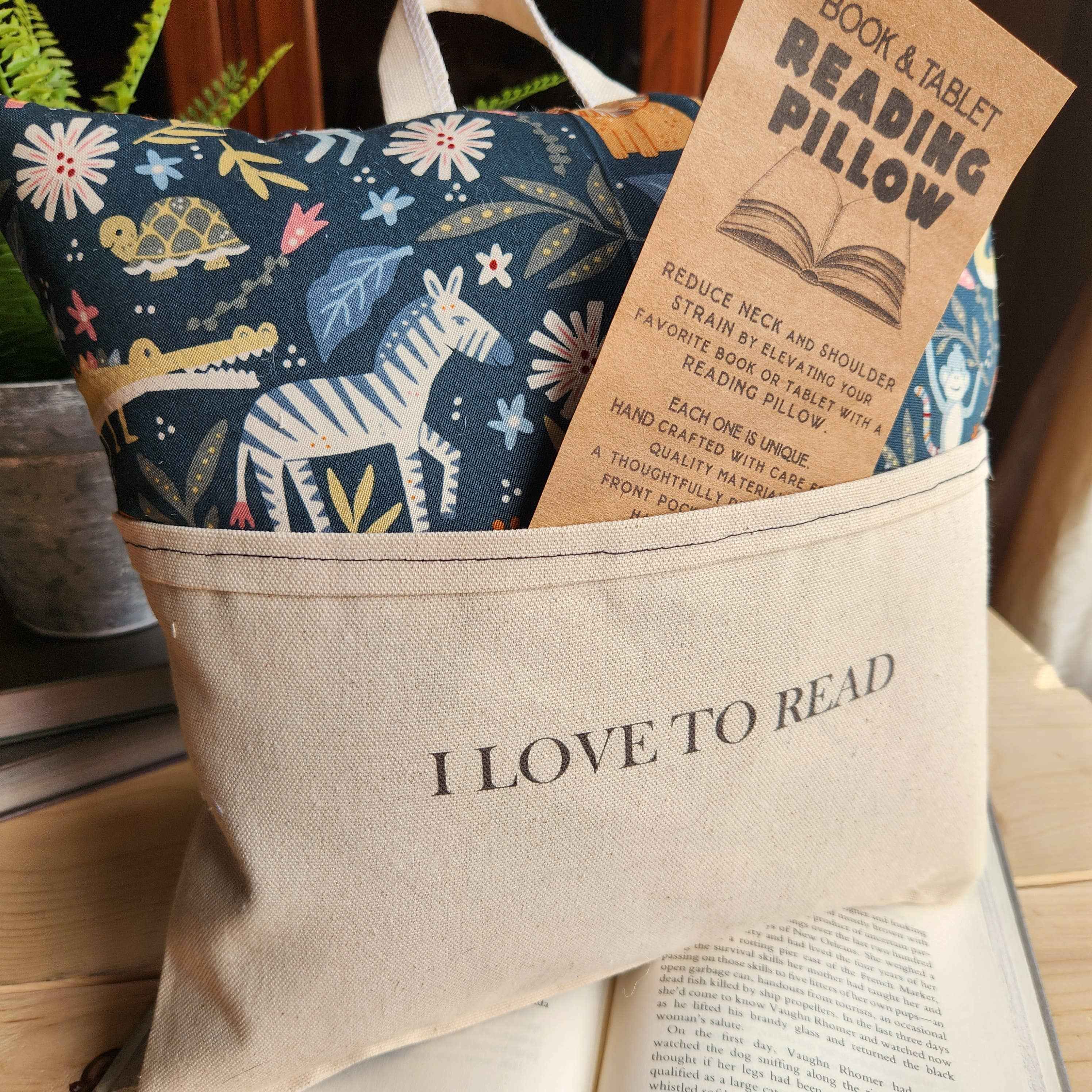 I Love to Read, Reading Pillow, animals - Image 3