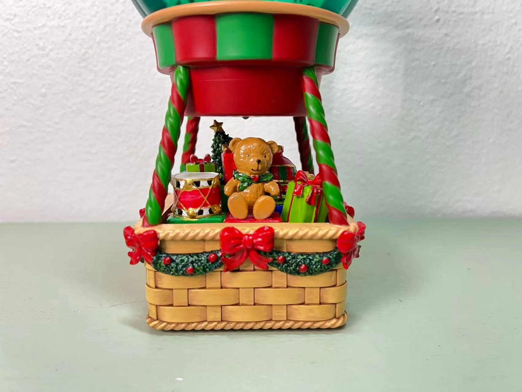 10" B/O Lighted Bear Balloon Glitter Globe Christmas Decor - Image 3