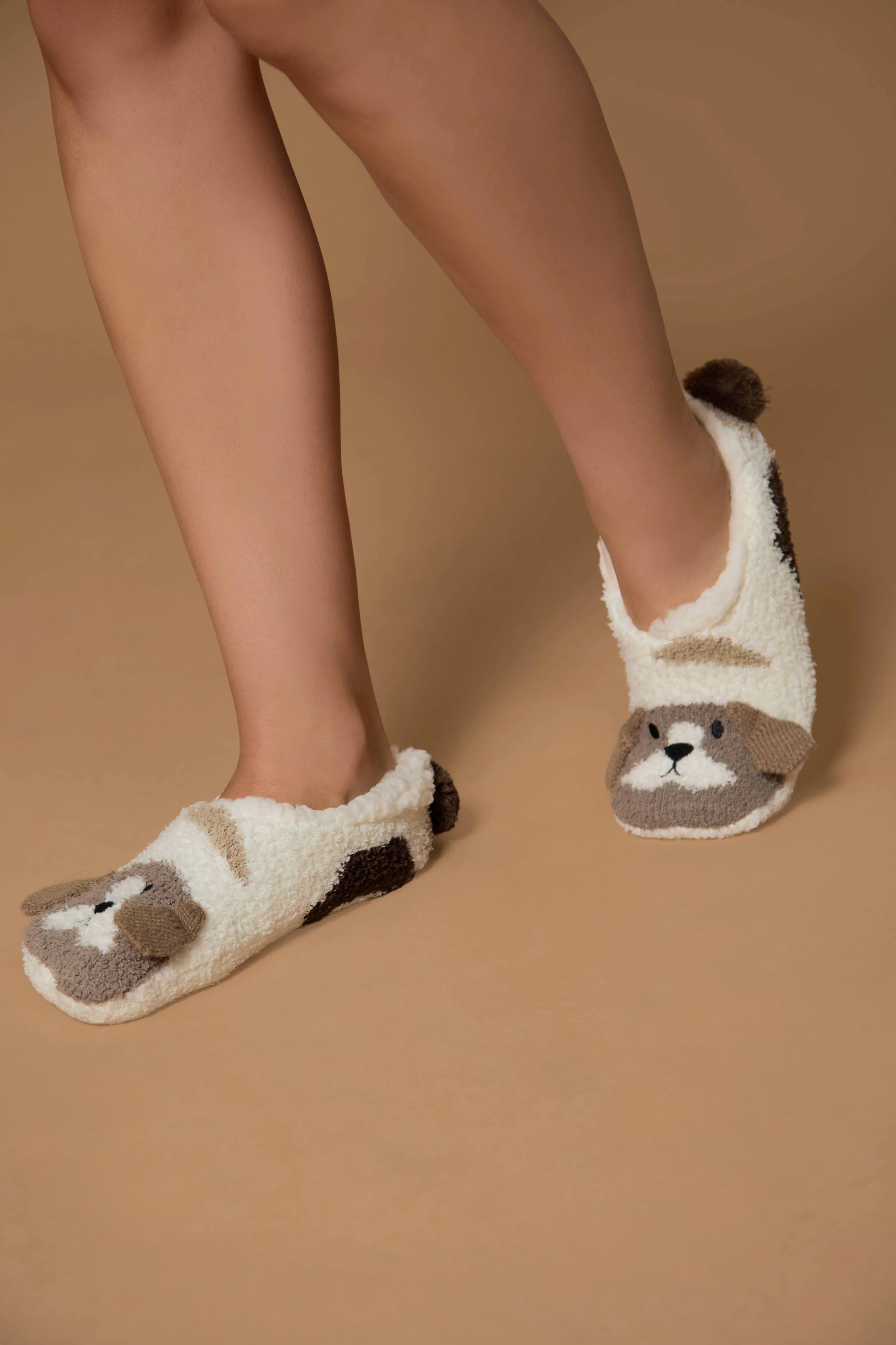 Infinity Classics International Inc. - Women's Puppy Embellished Plush Lined Slippers - Image 5
