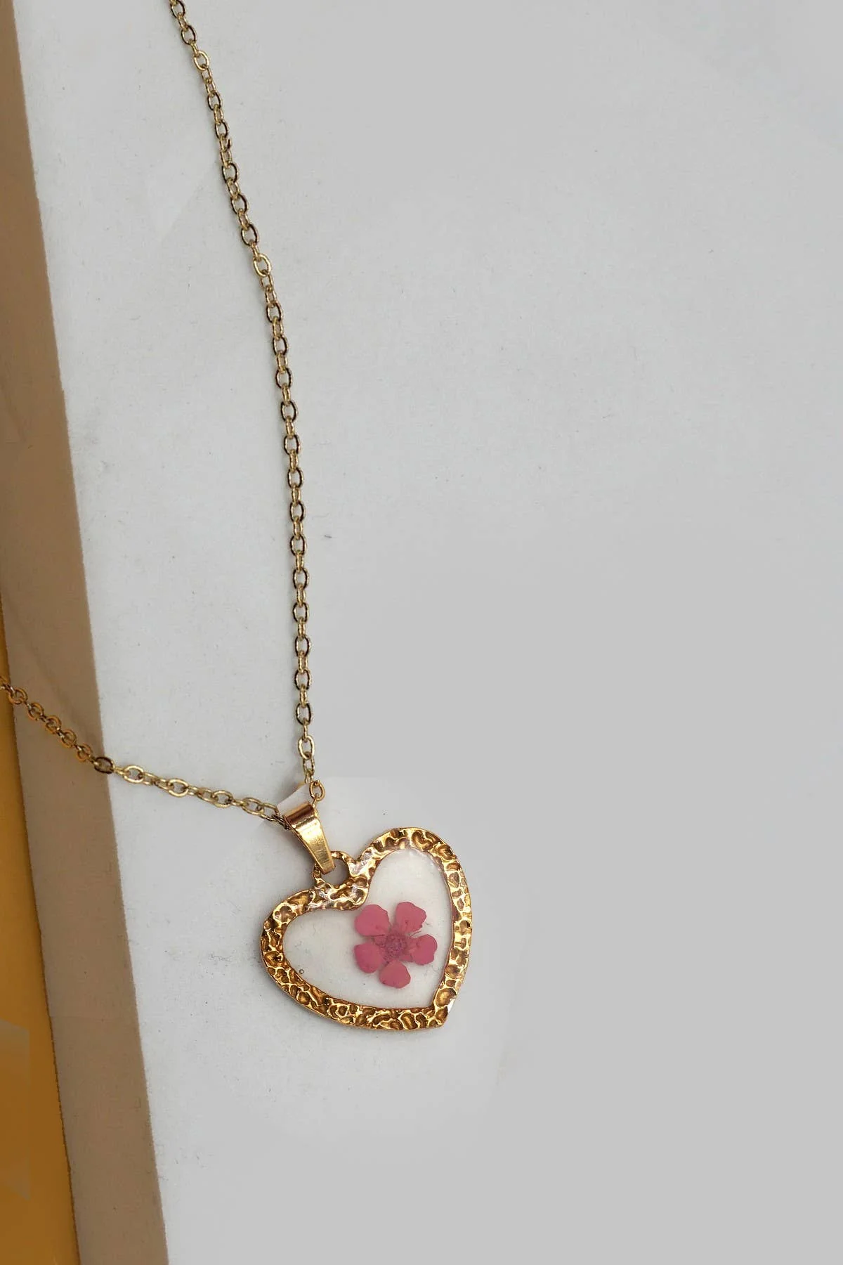 18K STAINLESS STEEL TARNISH FREE FLOWER NECKLACE | 40NK9526 - Image 2
