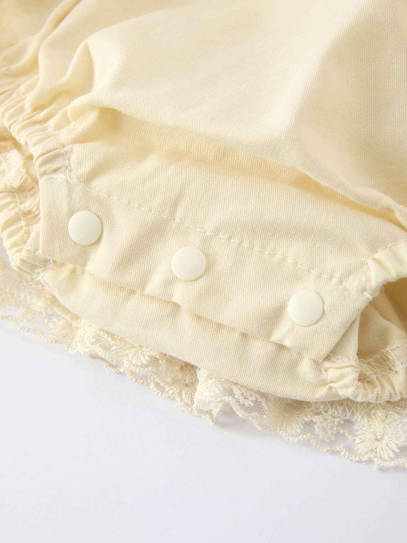 Lace Long-Sleeved Baby Girl Romper w/Matching Headband - Image 4