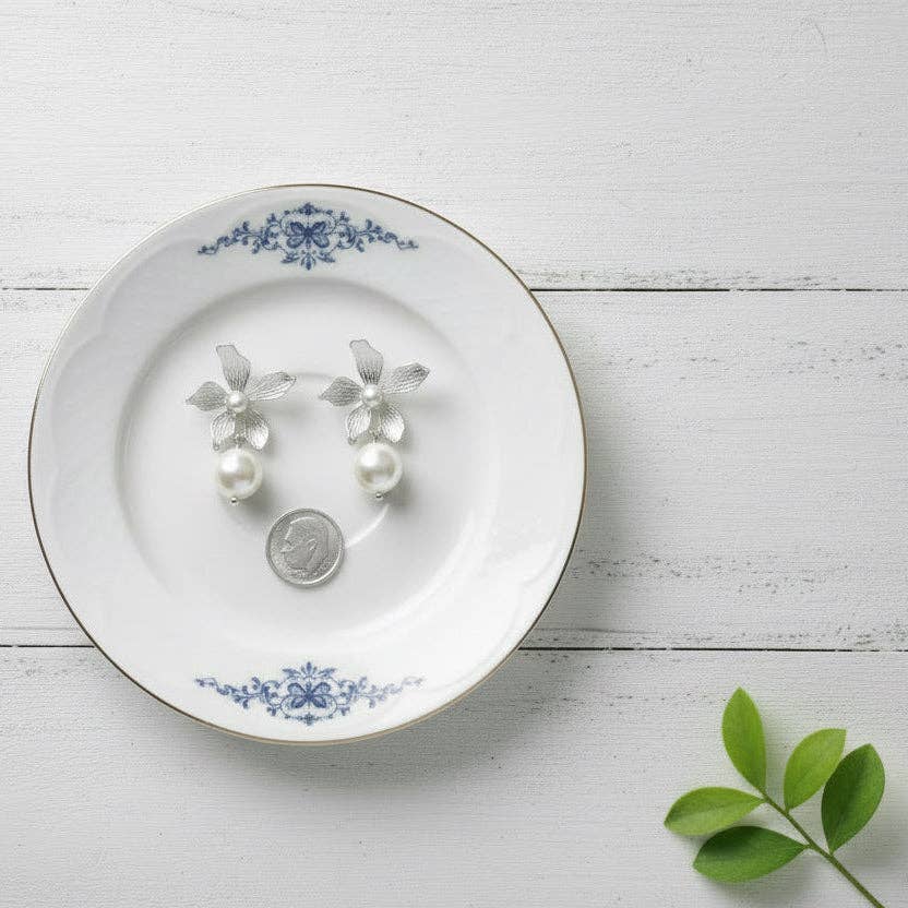 Florence Heirloom Pearl Earrings - Image 4