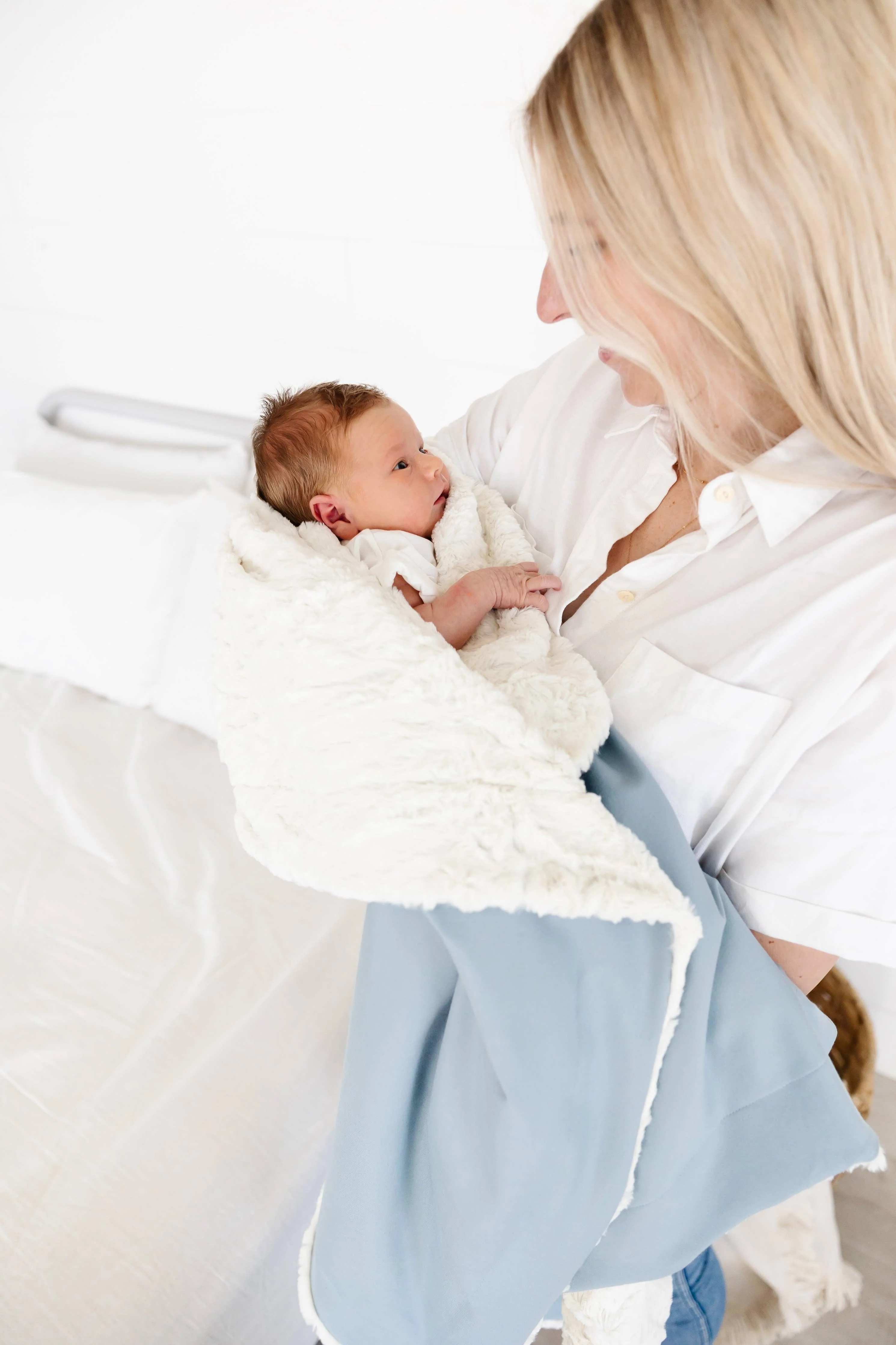 Cozy Weighted Baby Blanket - Steel - Image 3