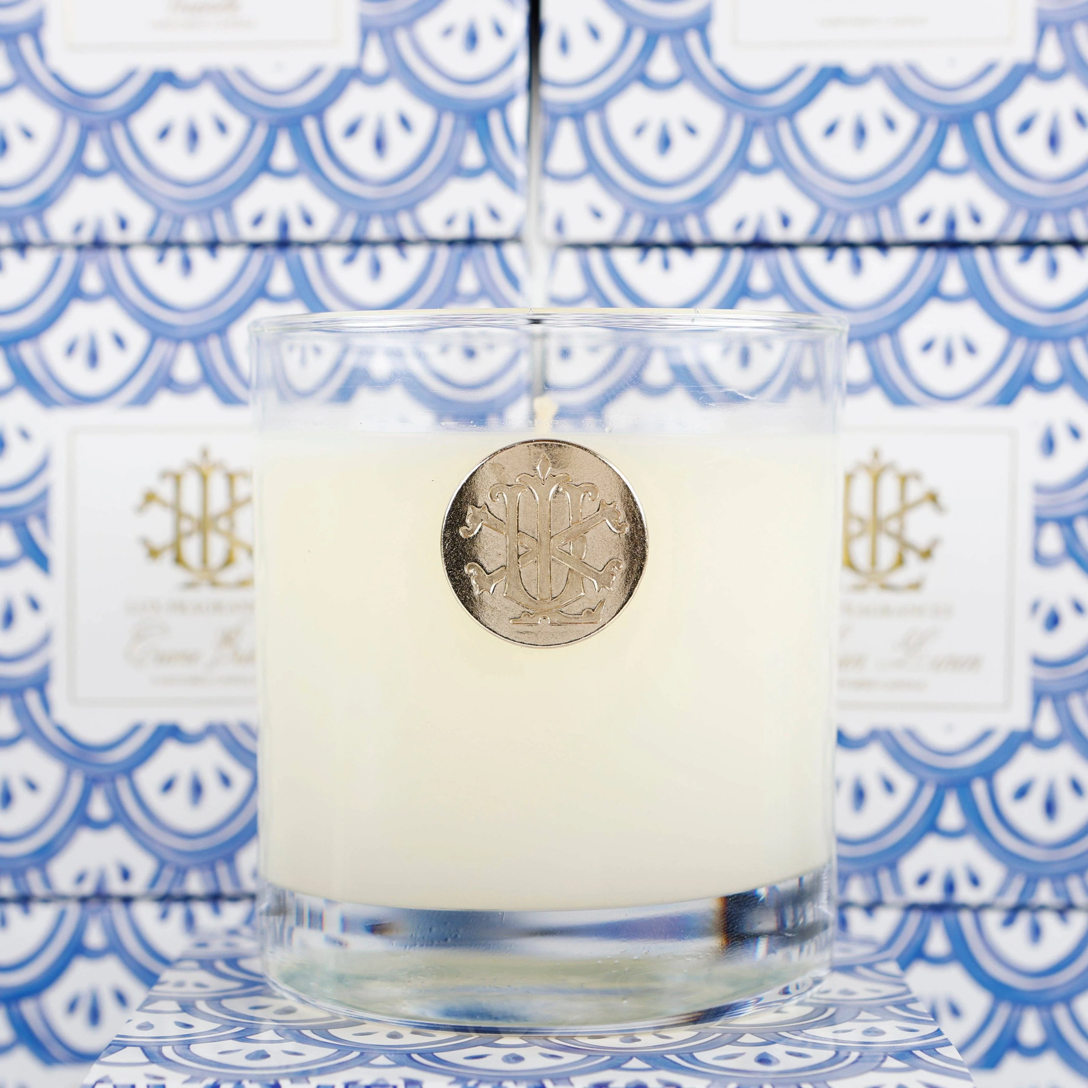 Blue Hydrangea 8 oz Blue and White Designer Box - Image 2
