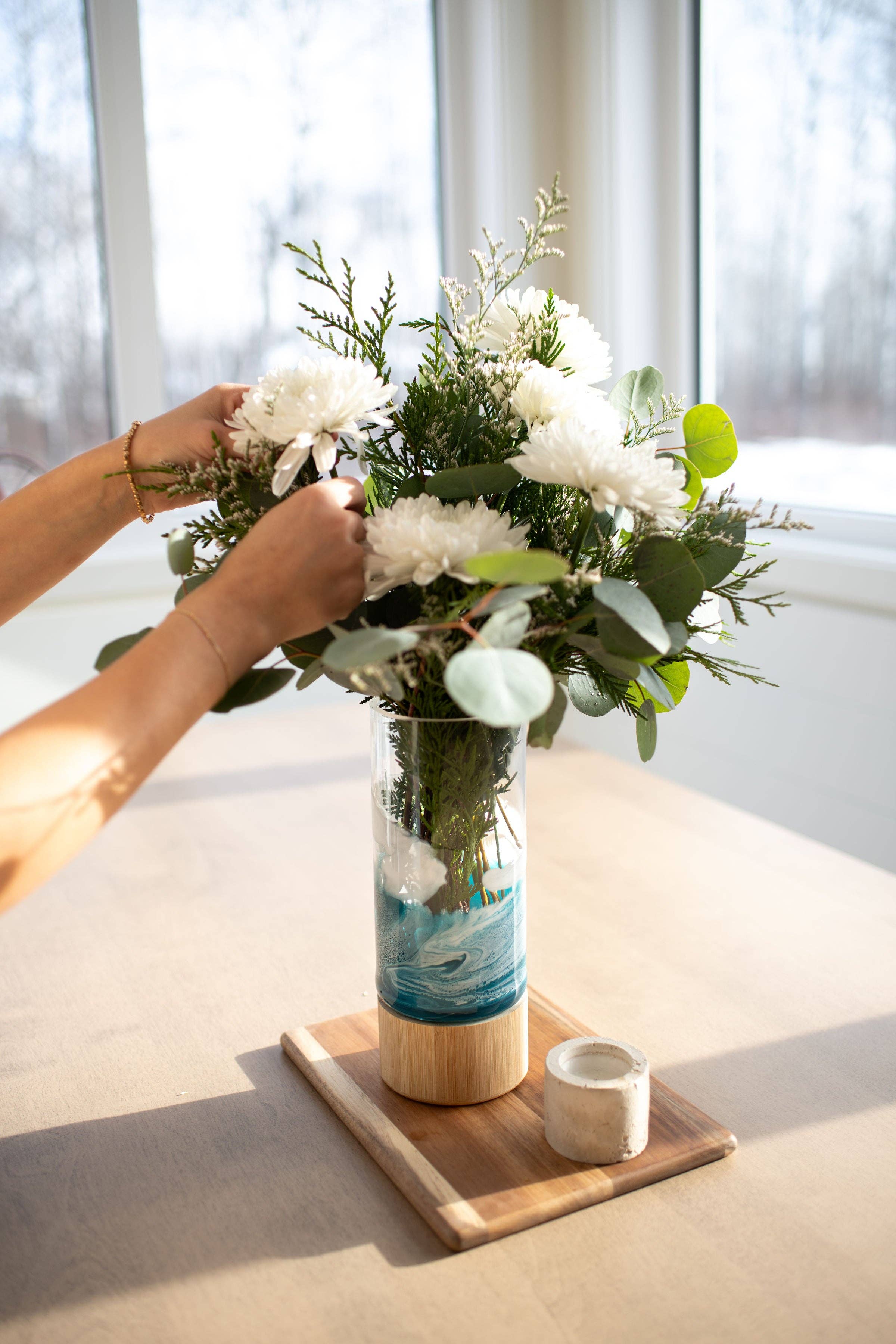 Resin Accented Vase with Bamboo Base - Image 8