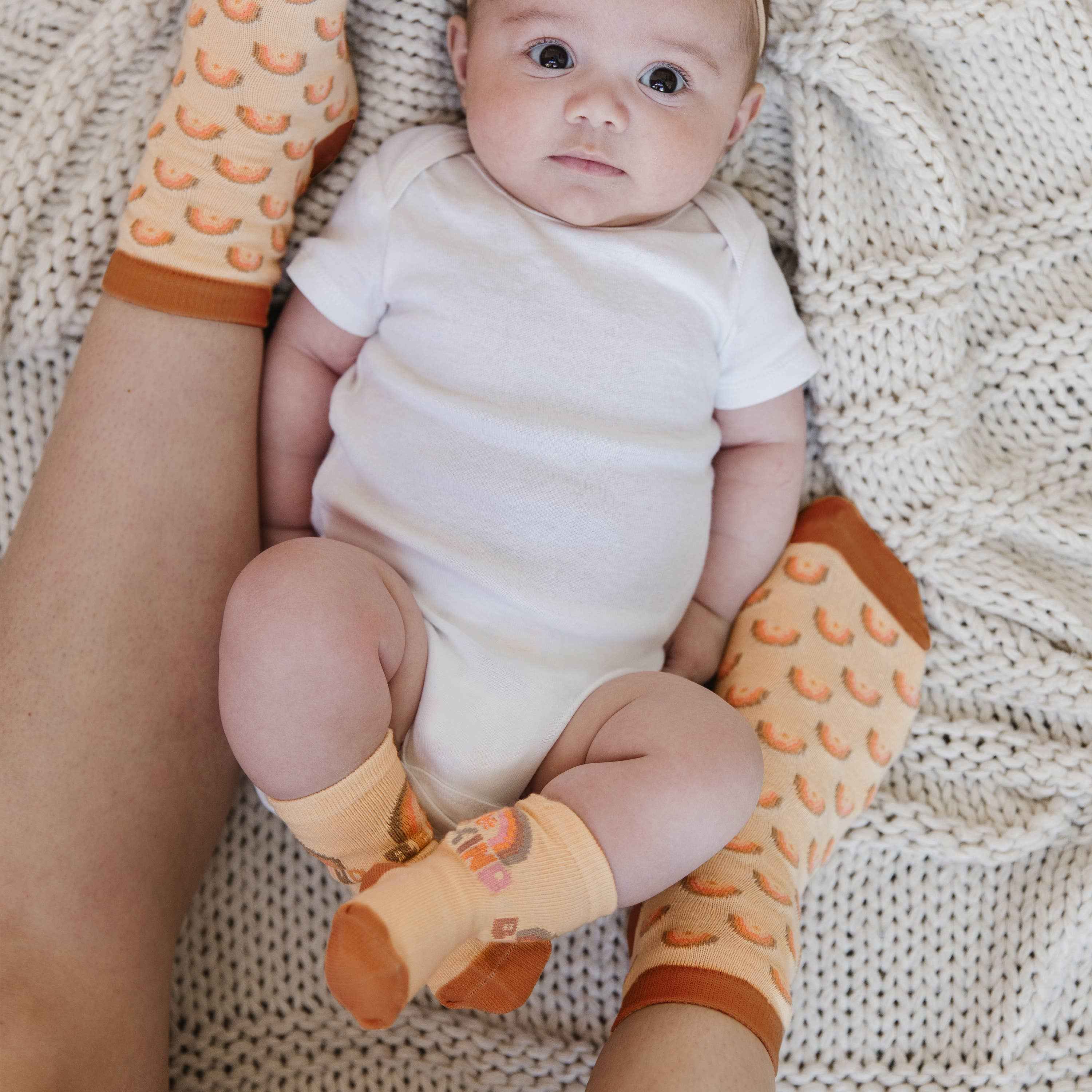 Mama & Me Socks Set Be Kind Rainbows - Image 7