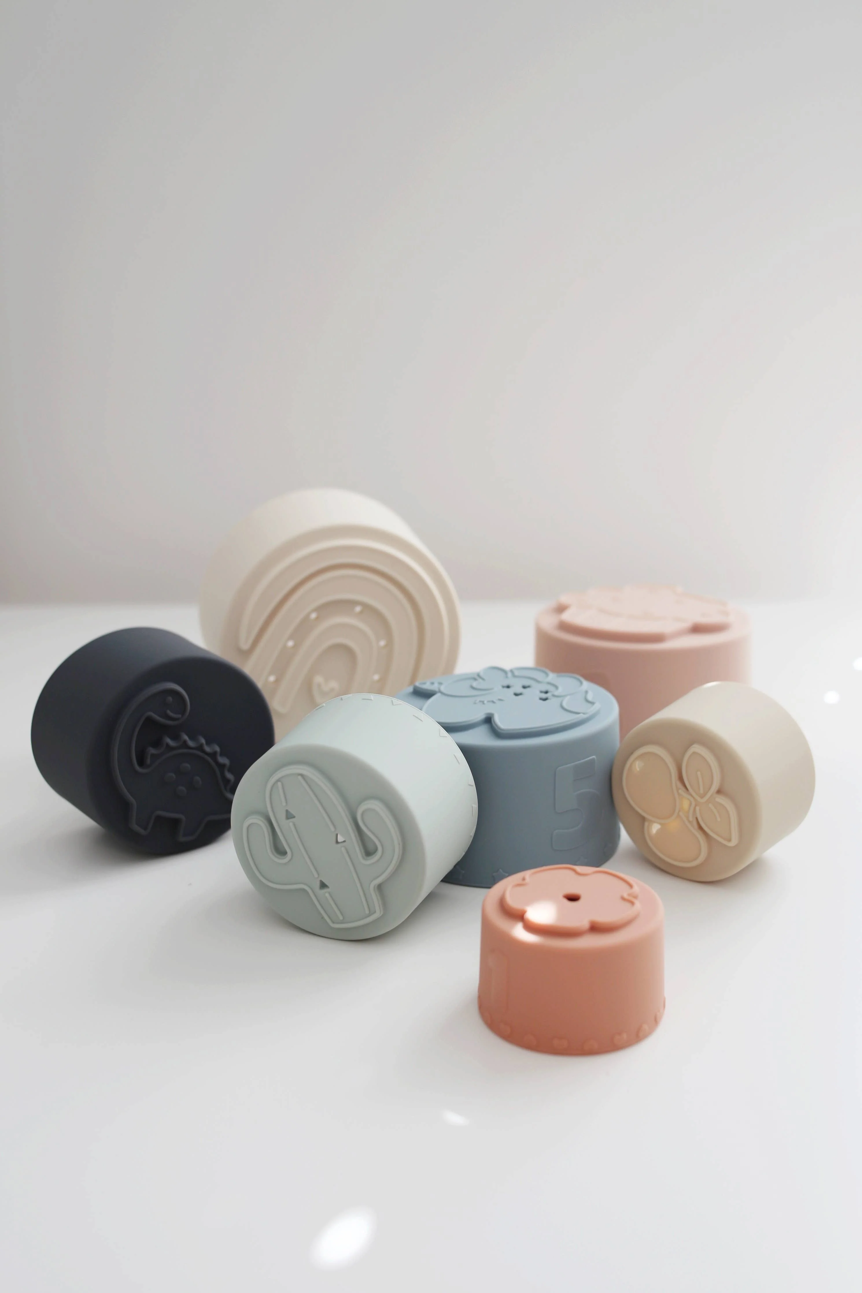 Classic Silicone Stacking Nesting Cups - Image 8