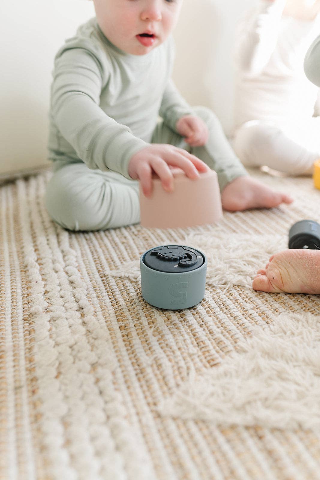 Classic Silicone Stacking Nesting Cups - Image 9